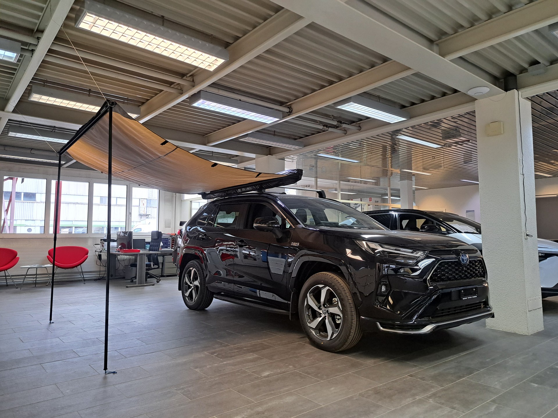 TOYOTA RAV-4 2.5 PHEV Premium e-CVT 4WD-image-0