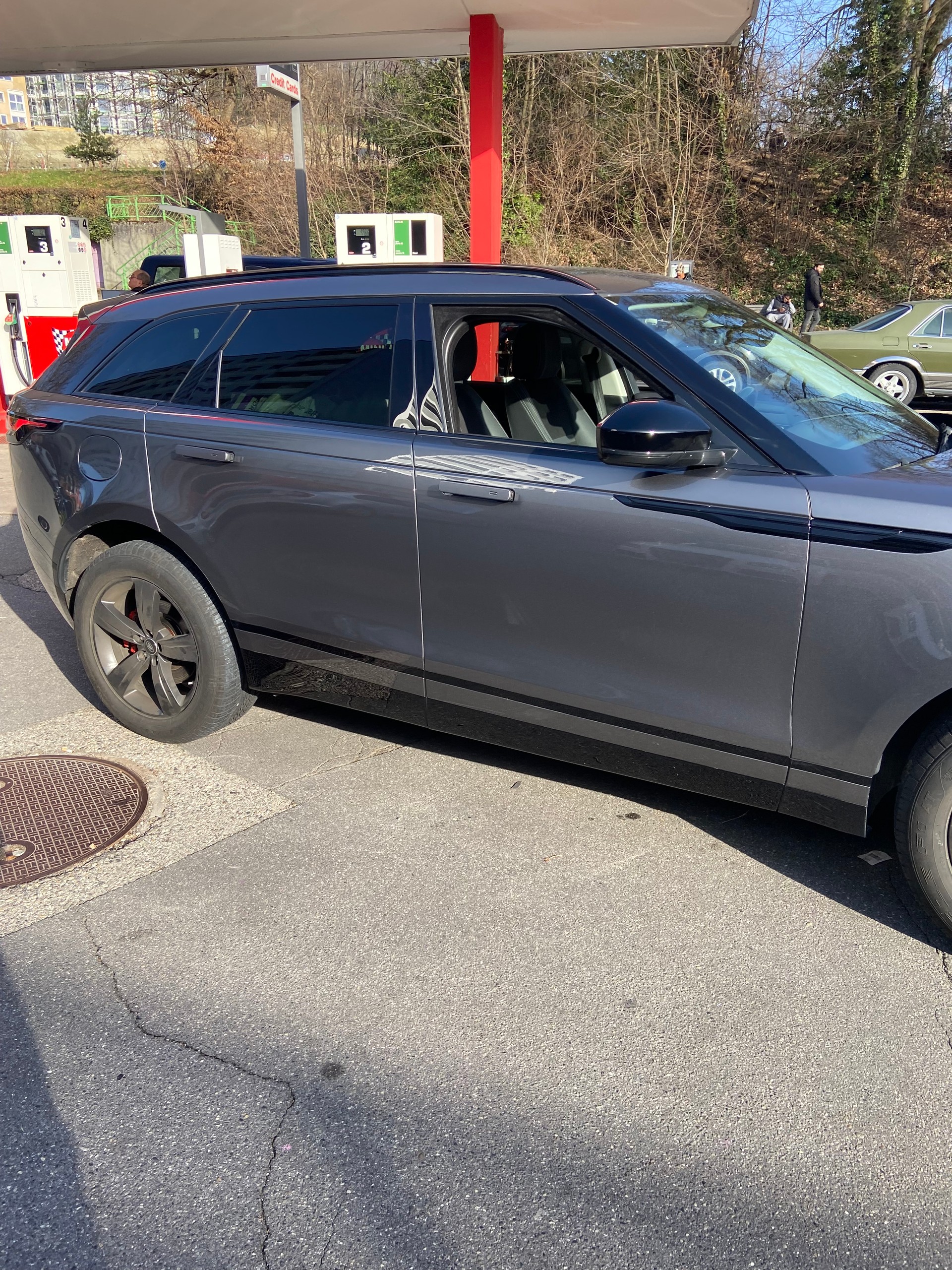 LAND ROVER Range Rover Velar D 180 Automatic-image-4