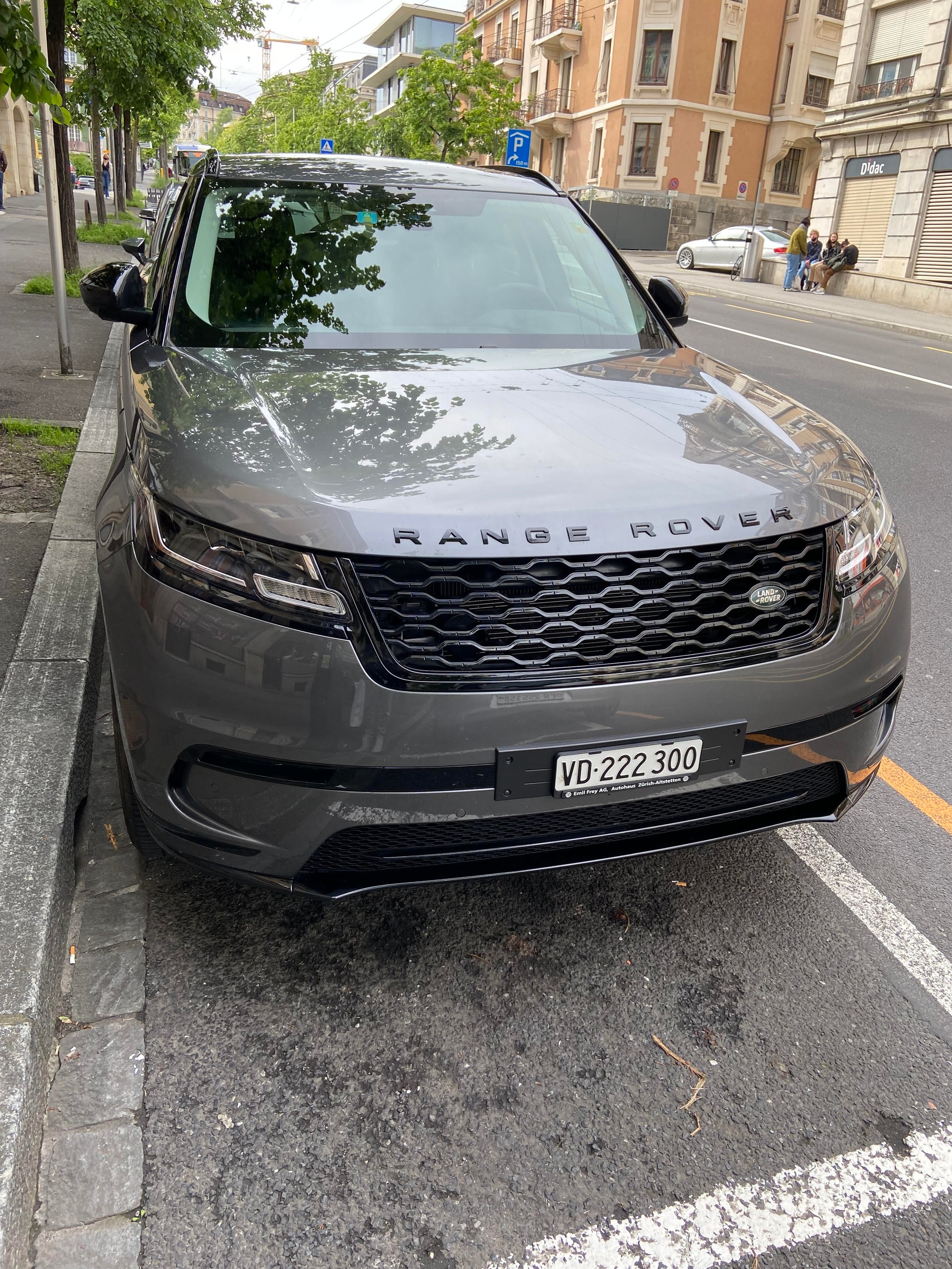 LAND ROVER Range Rover Velar D 180 Automatic-image-2