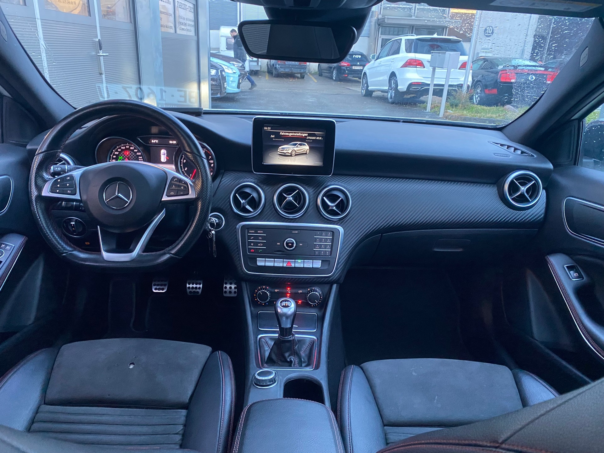 MERCEDES-BENZ A 180 BlueEfficiency Edition-image-8