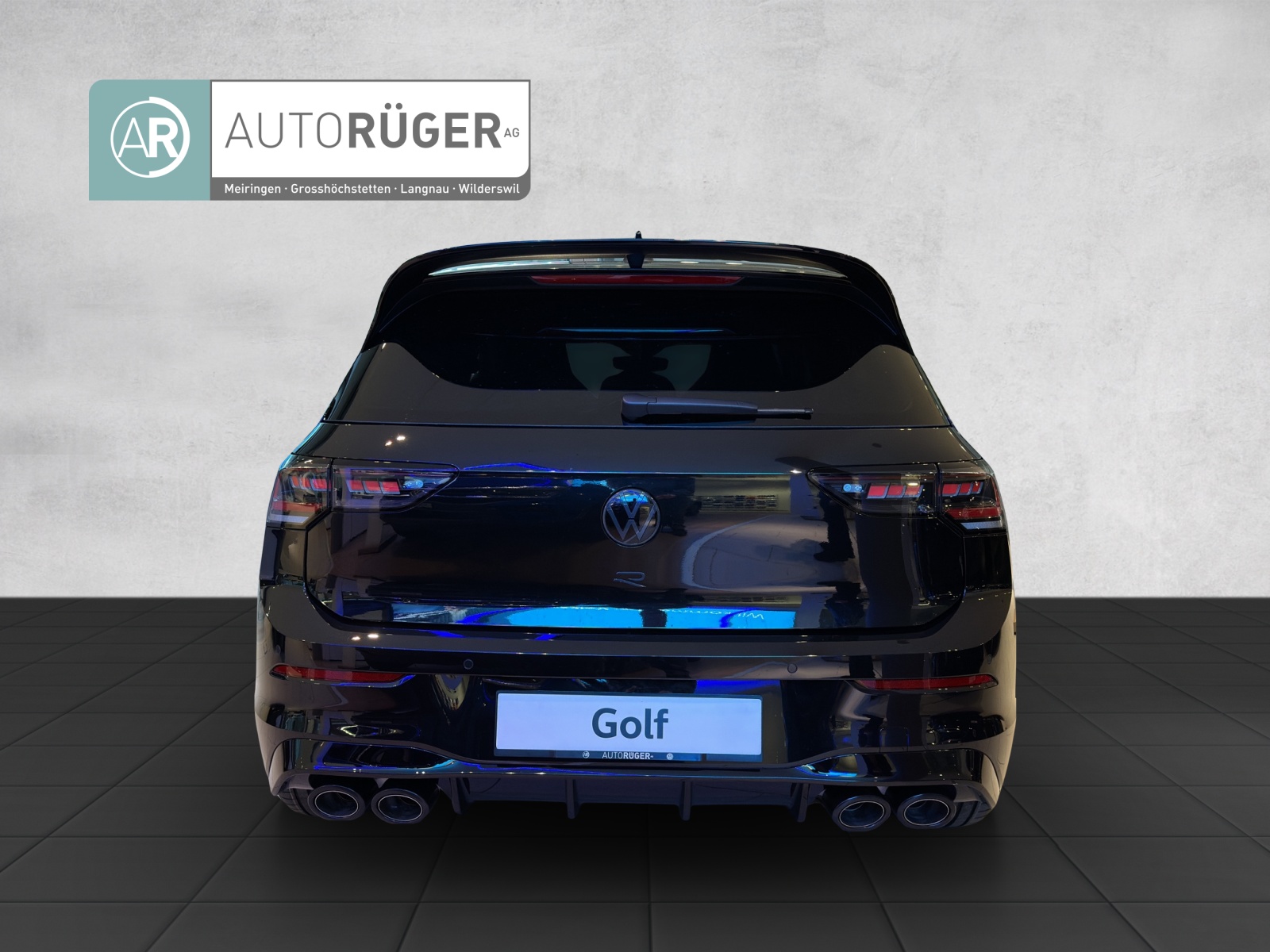 VW Golf 2.0 TSI R Black Edition DSG 4 Motion-image-4