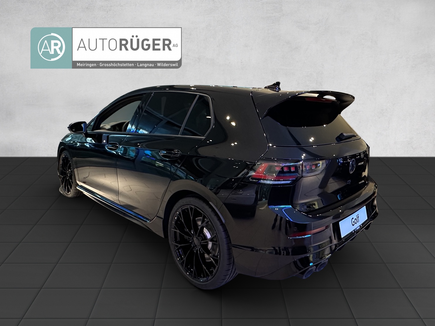 VW Golf 2.0 TSI R Black Edition DSG 4 Motion-image-3