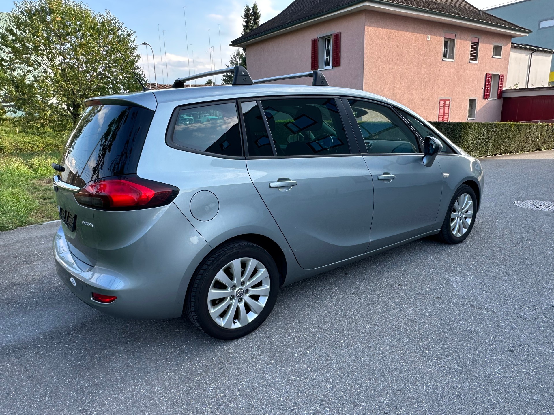 OPEL Zafira Tourer 1.4i 16V Enjoy-image-4