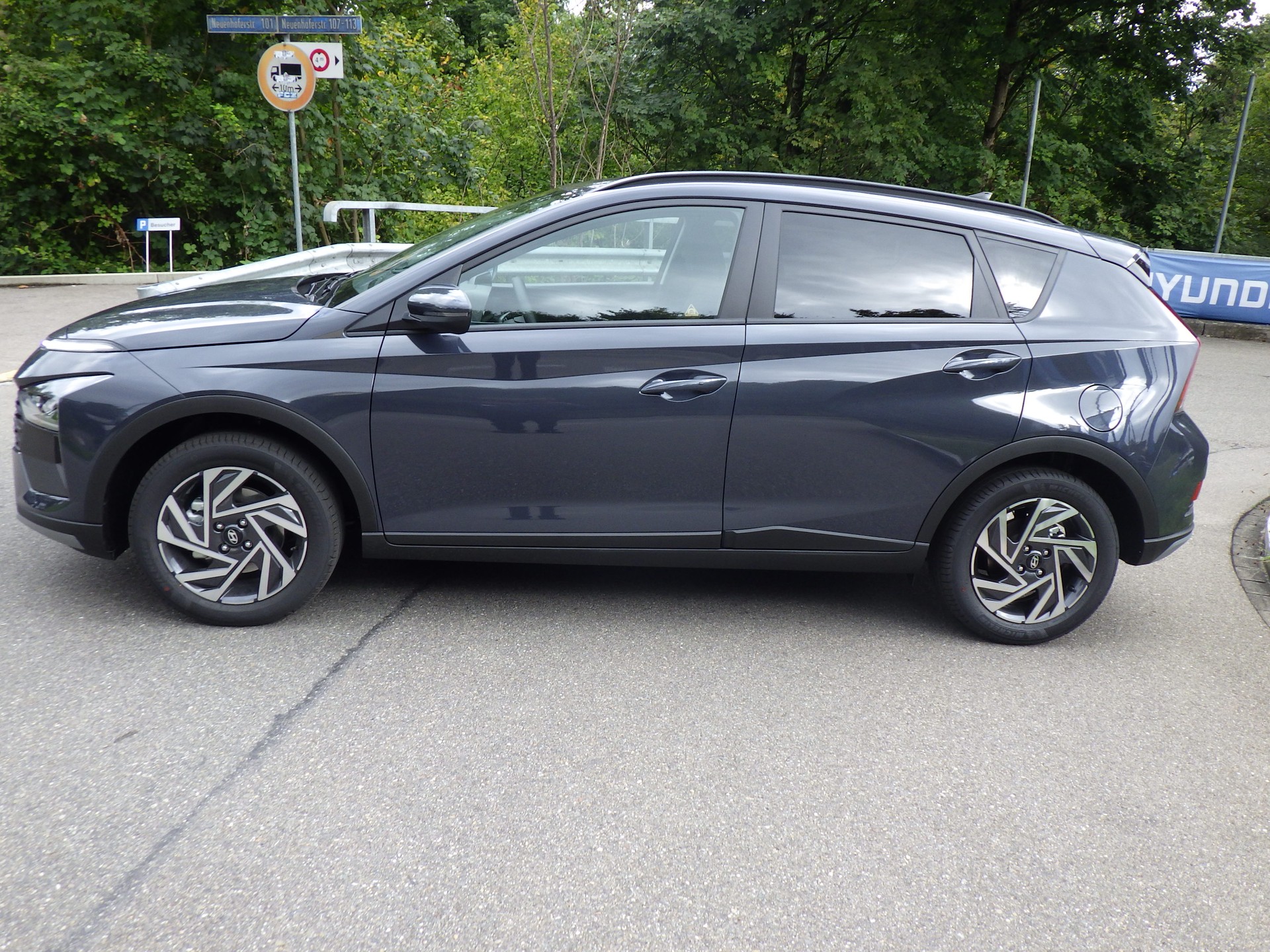 HYUNDAI Bayon 1.0 T-GDi Amplia DCT-image-1