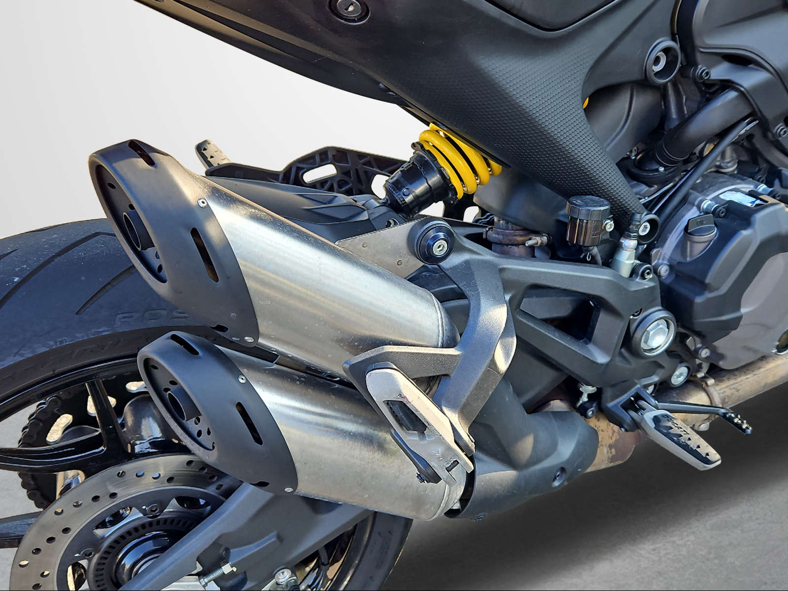 DUCATI Monster + 937-image-13