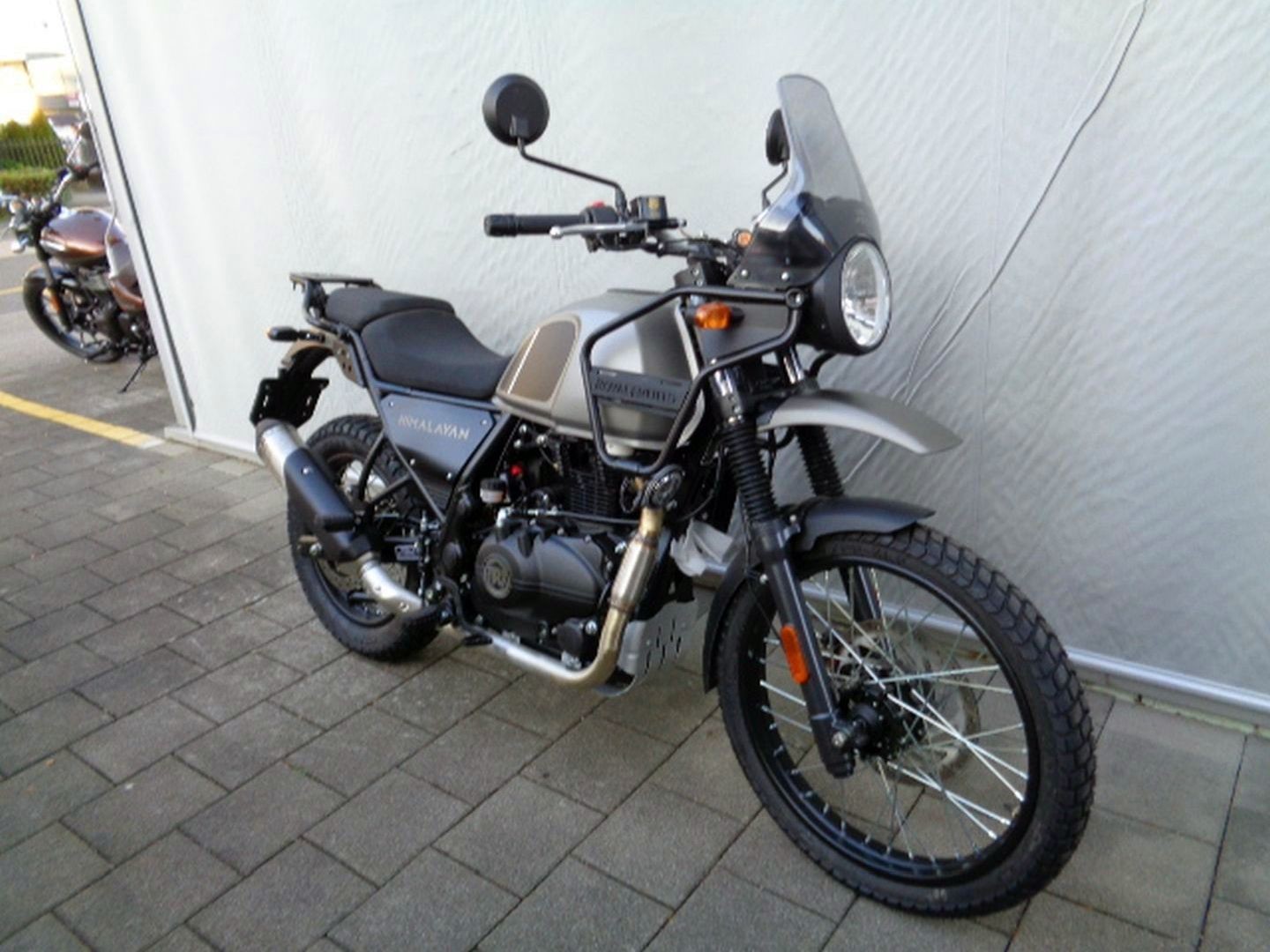 ROYAL ENFIELD HIMALAYAN 400 E5DEMOMODELL-showroom-element-1