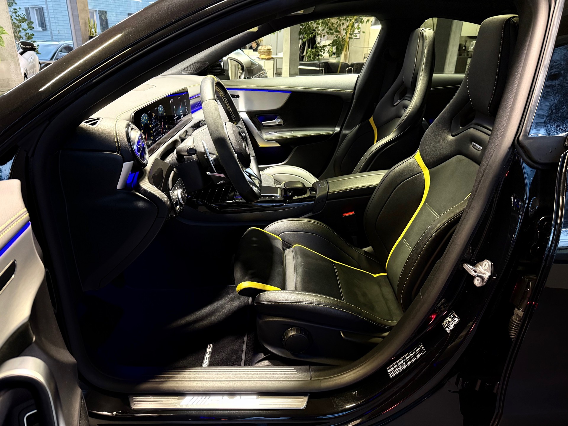 MERCEDES-BENZ CLA 45 S AMG 4Matic+ 8G-DCT-image-9