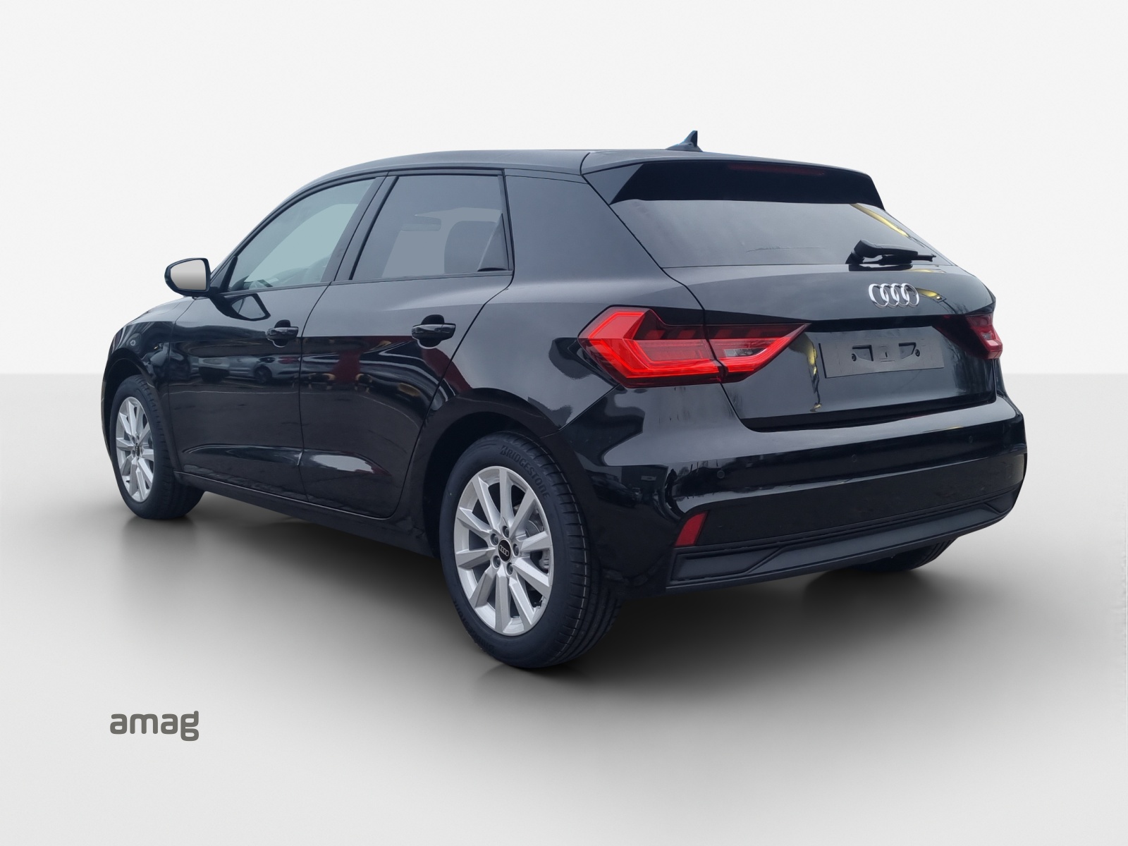 AUDI A1 Sportback 30 TFSI Attraction S-tronic-image-2