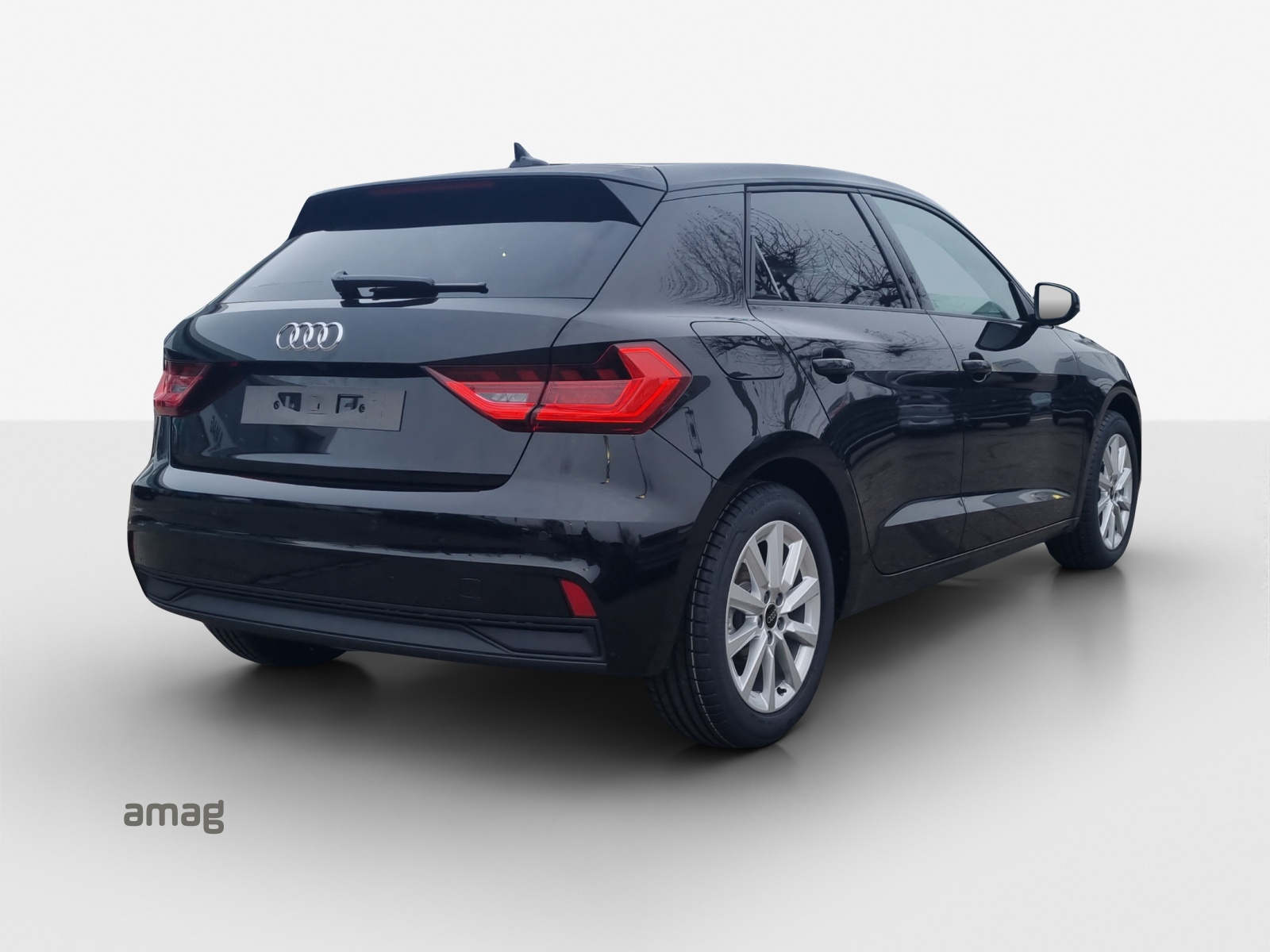 AUDI A1 Sportback 30 TFSI Attraction S-tronic-image-4