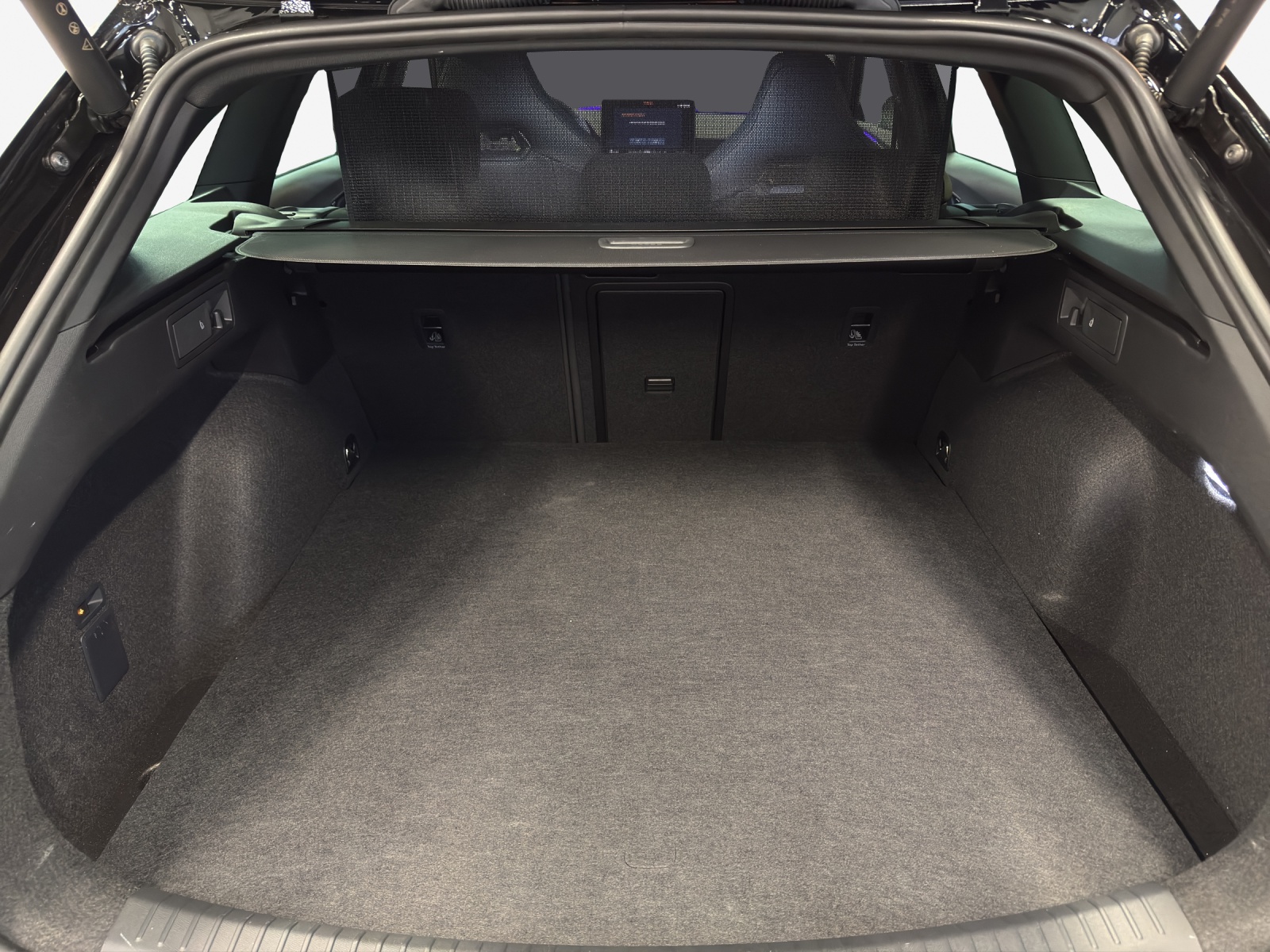 CUPRA LEON ST 1.5 e-HYBRID pHEV VZ DSG-image-12