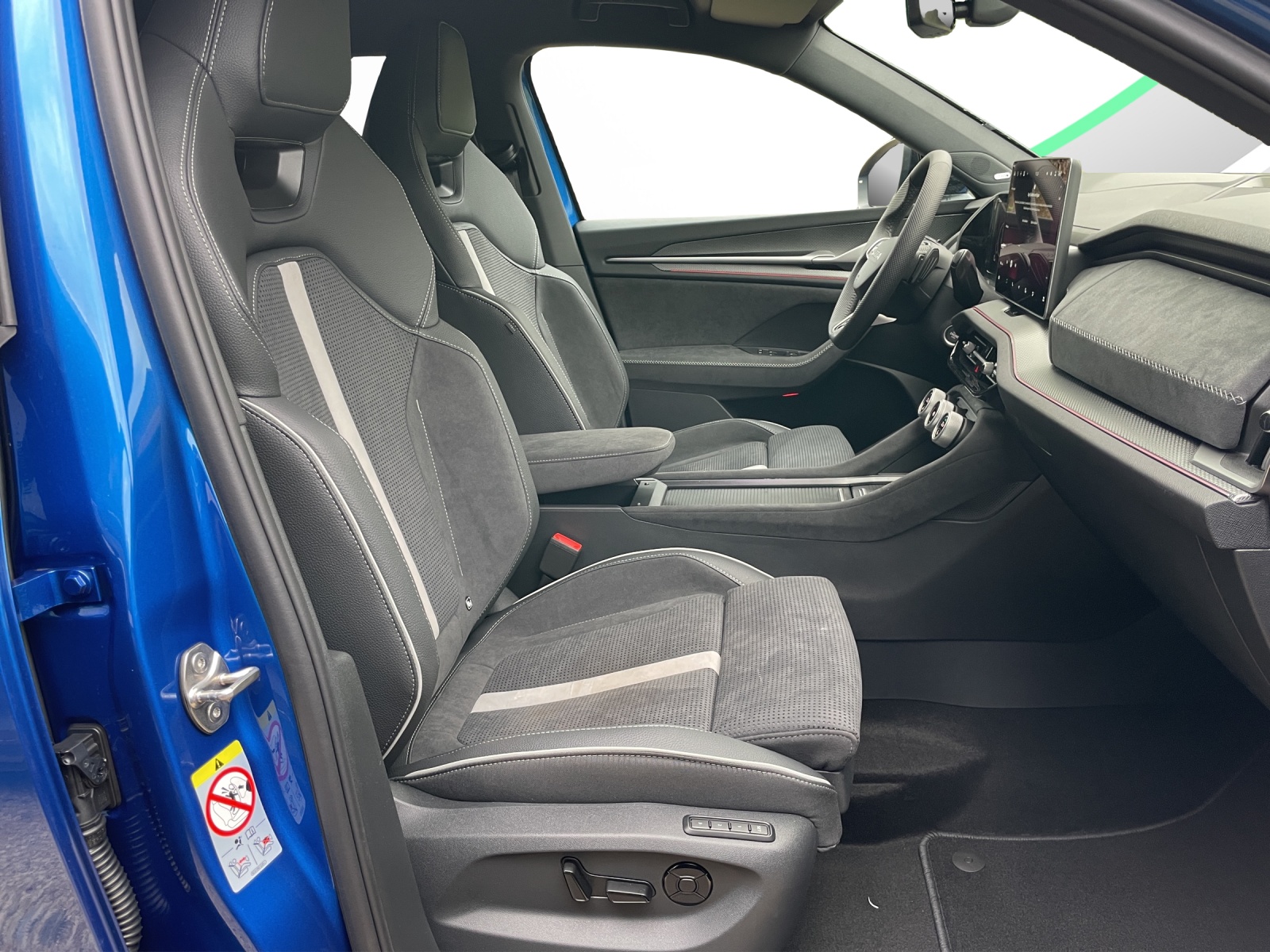 SKODA Kodiaq 2.0 TSI Sportline 4x4-image-12