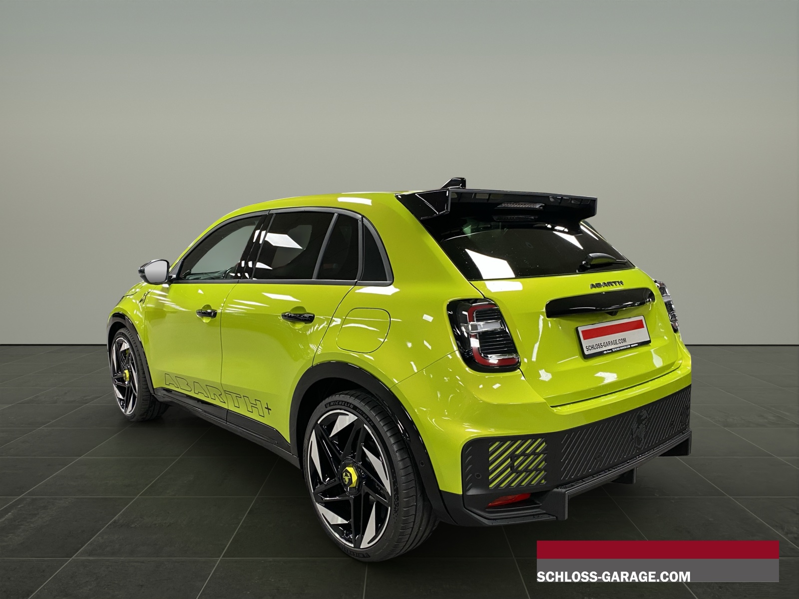 FIAT 600e Abarth Scorpionissi-showroom-element-2