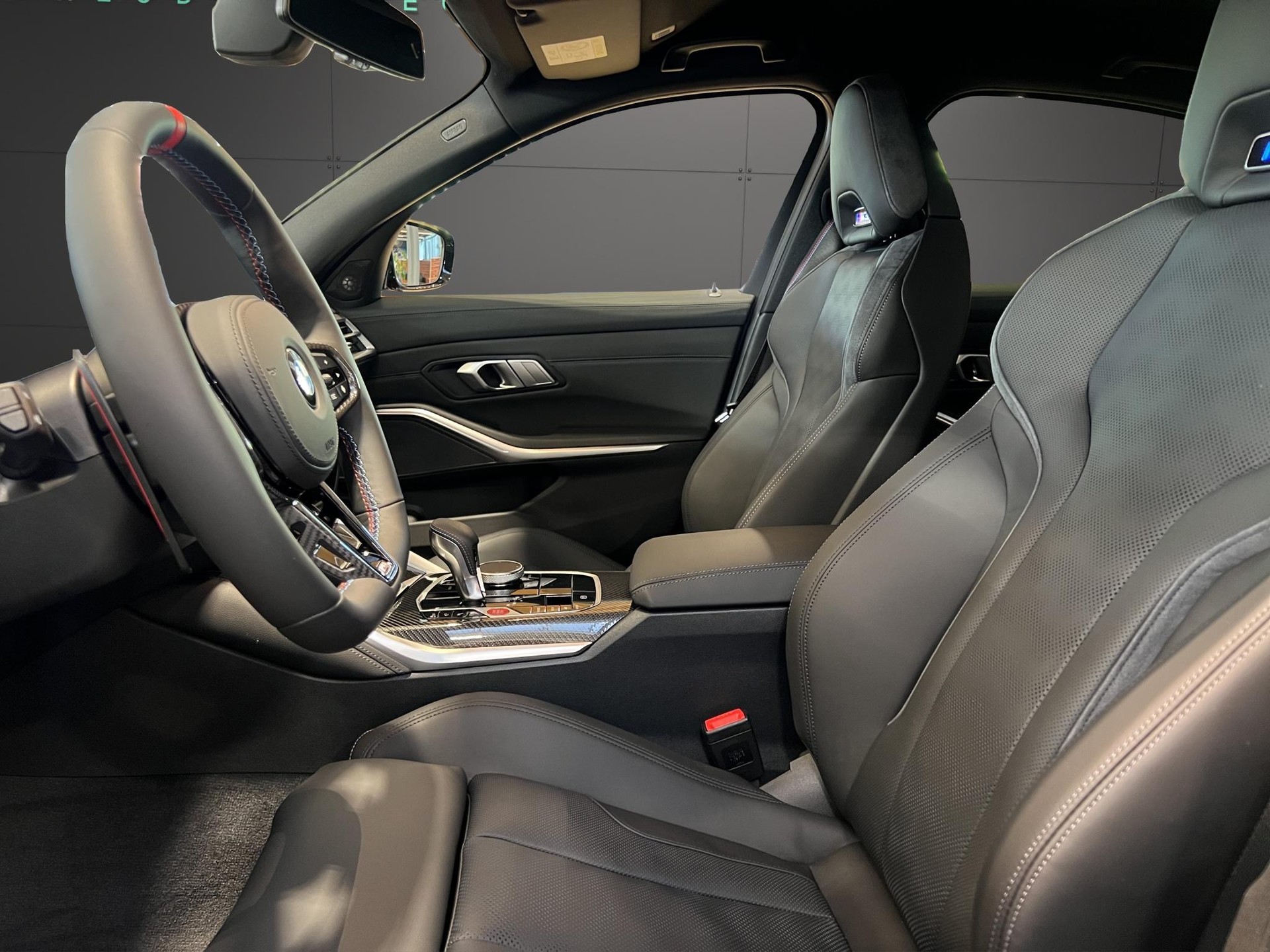 BMW M3 Competition xDrive-image-8