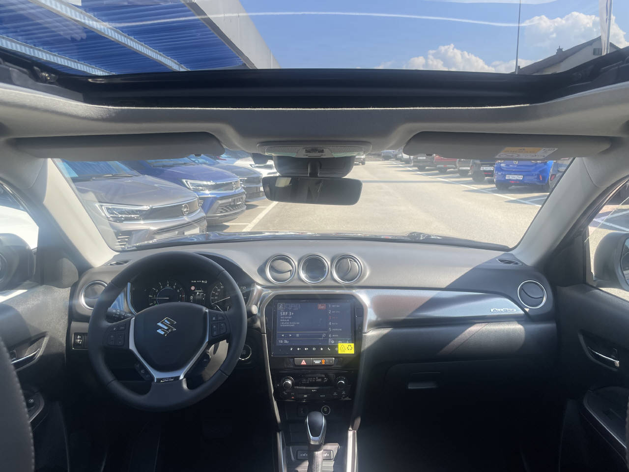 SUZUKI Vitara 1.5 Piz Sulai Top Hybrid 4x4-image-9