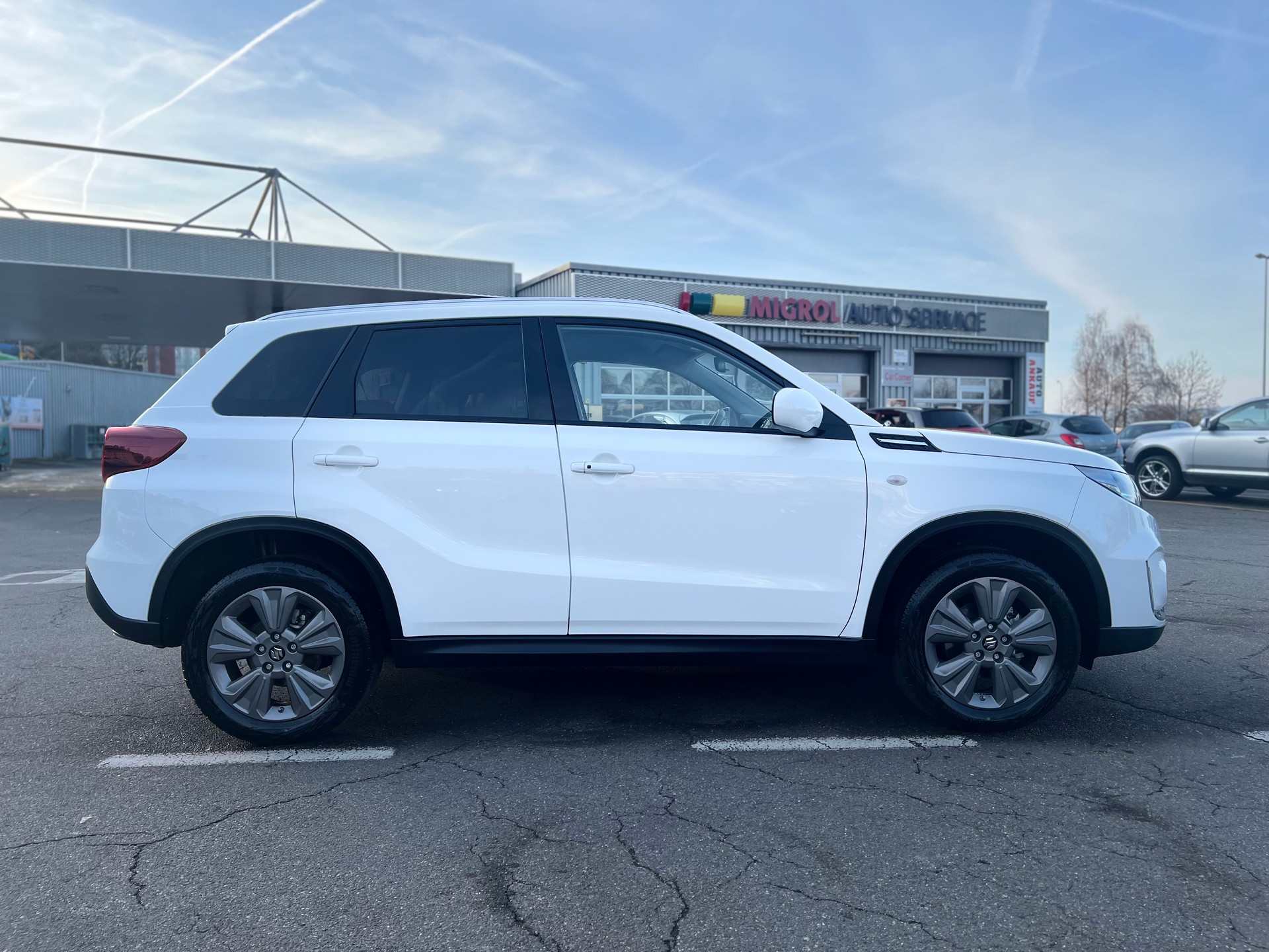 SUZUKI Vitara 1.5 Hybrid Piz Sulai 4x4 AGS-image-10