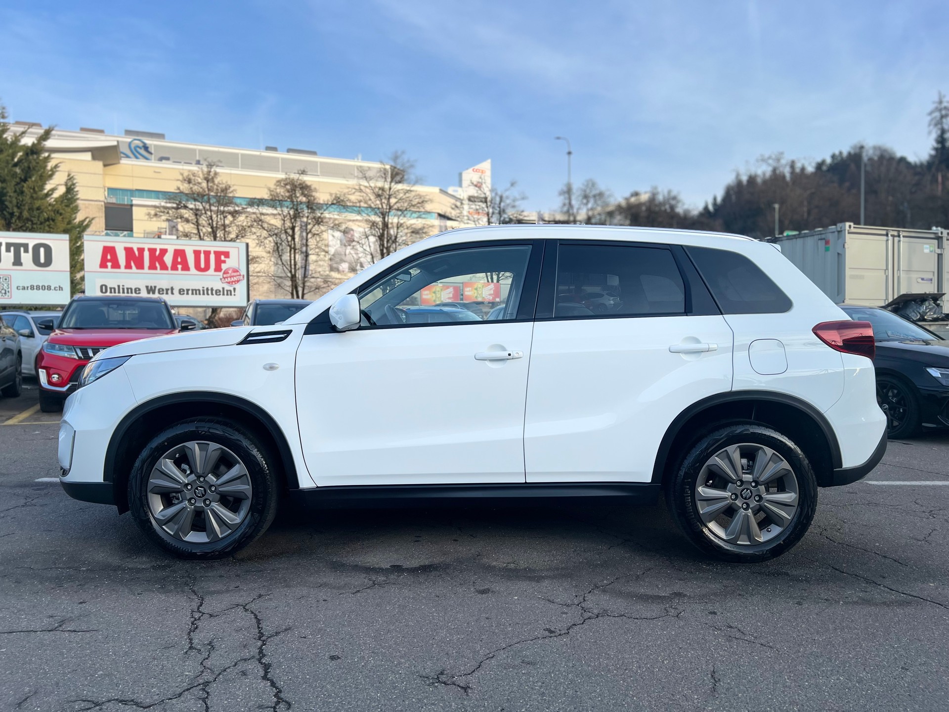 SUZUKI Vitara 1.5 Hybrid Piz Sulai 4x4 AGS-image-5