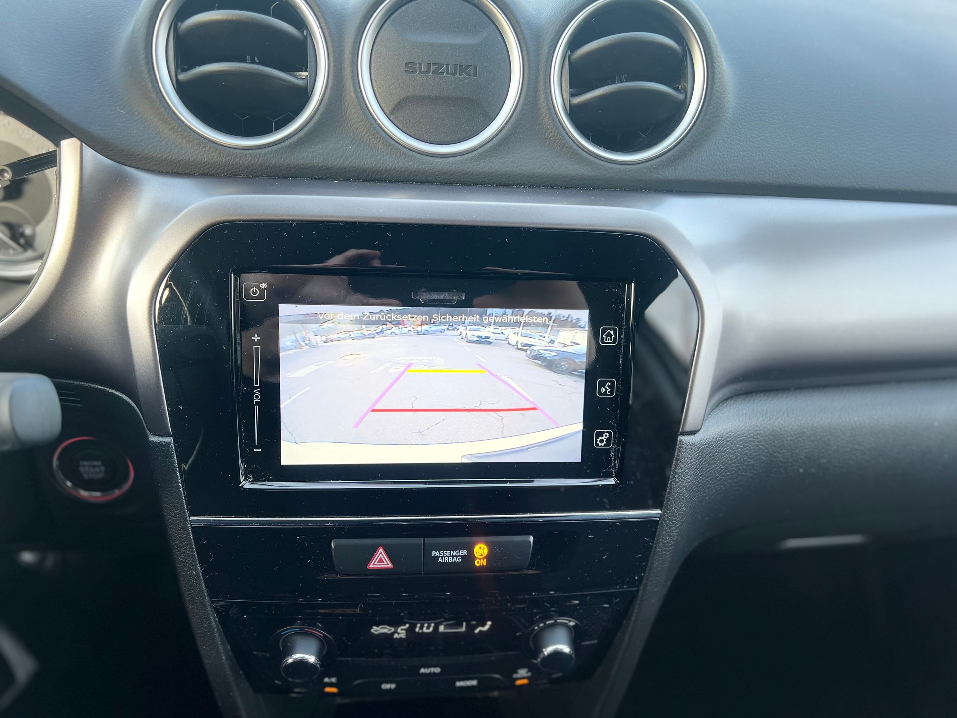 SUZUKI Vitara 1.5 Hybrid Piz Sulai 4x4 AGS-image-16