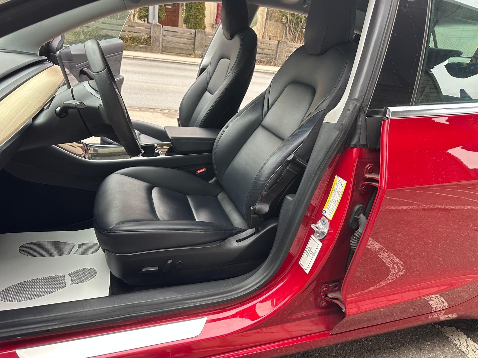 TESLA Model 3 Performance Dual Motor AWD-image-10