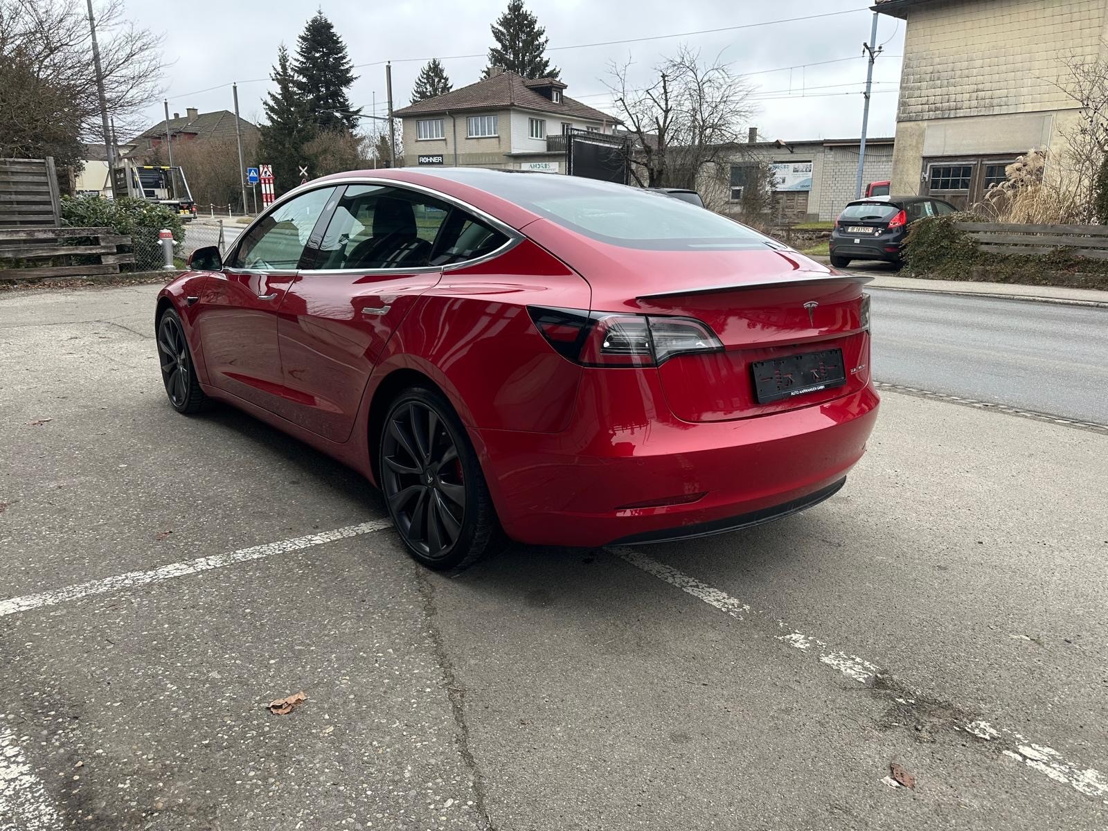 TESLA Model 3 Performance Dual Motor AWD-image-2