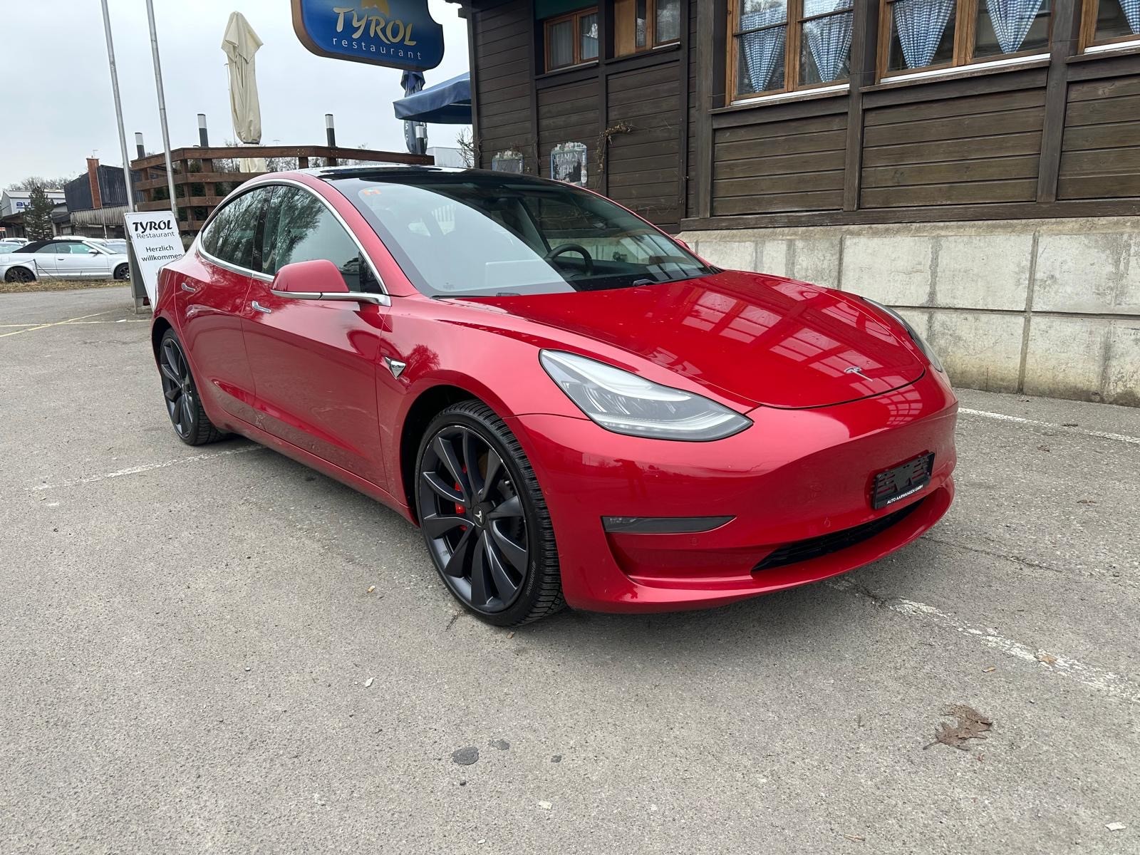 TESLA Model 3 Performance Dual Motor AWD-image-0