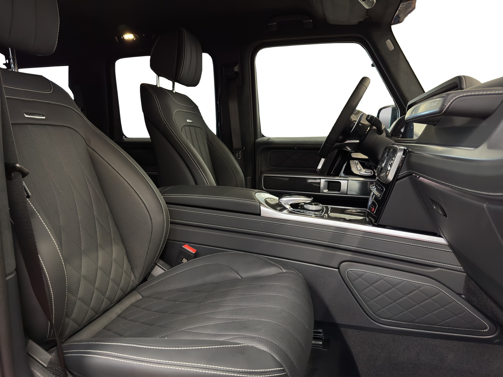 MERCEDES-BENZ G 63 AMG 4x4-image-16