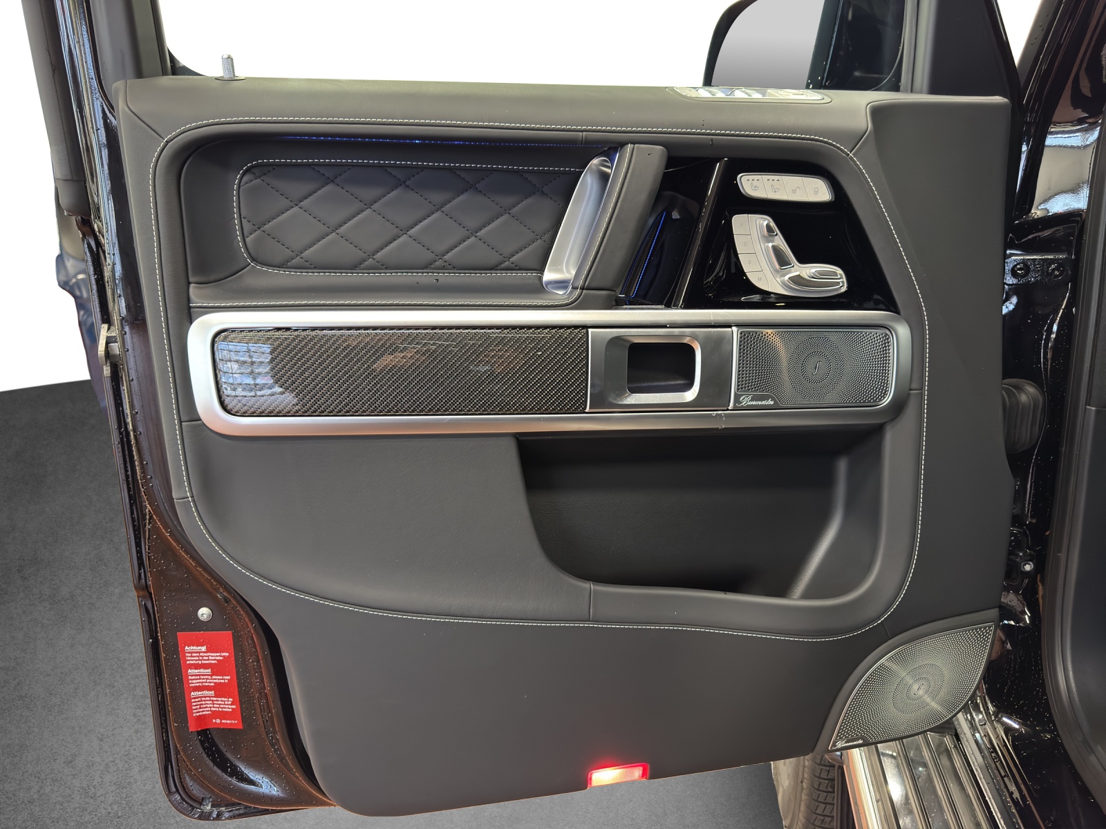 MERCEDES-BENZ G 63 AMG 4x4-image-12