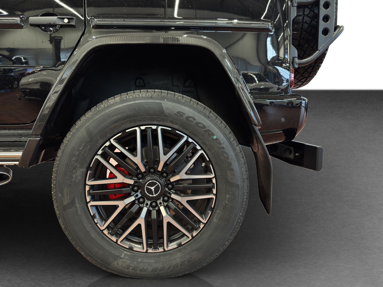 MERCEDES-BENZ G 63 AMG 4x4-image-22