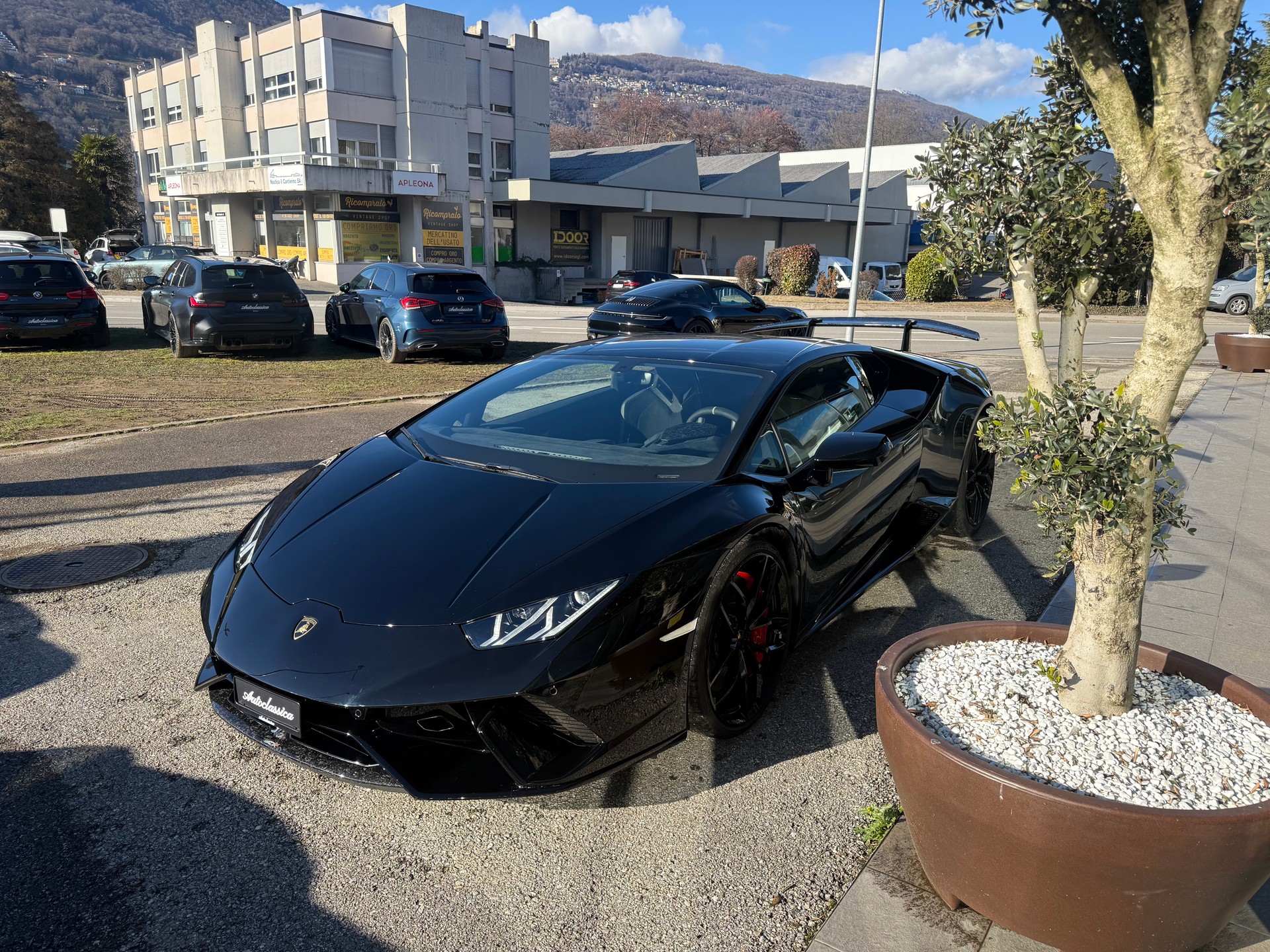 LAMBORGHINI Huracan LP640-4 Coupé Performante DCT-image-5