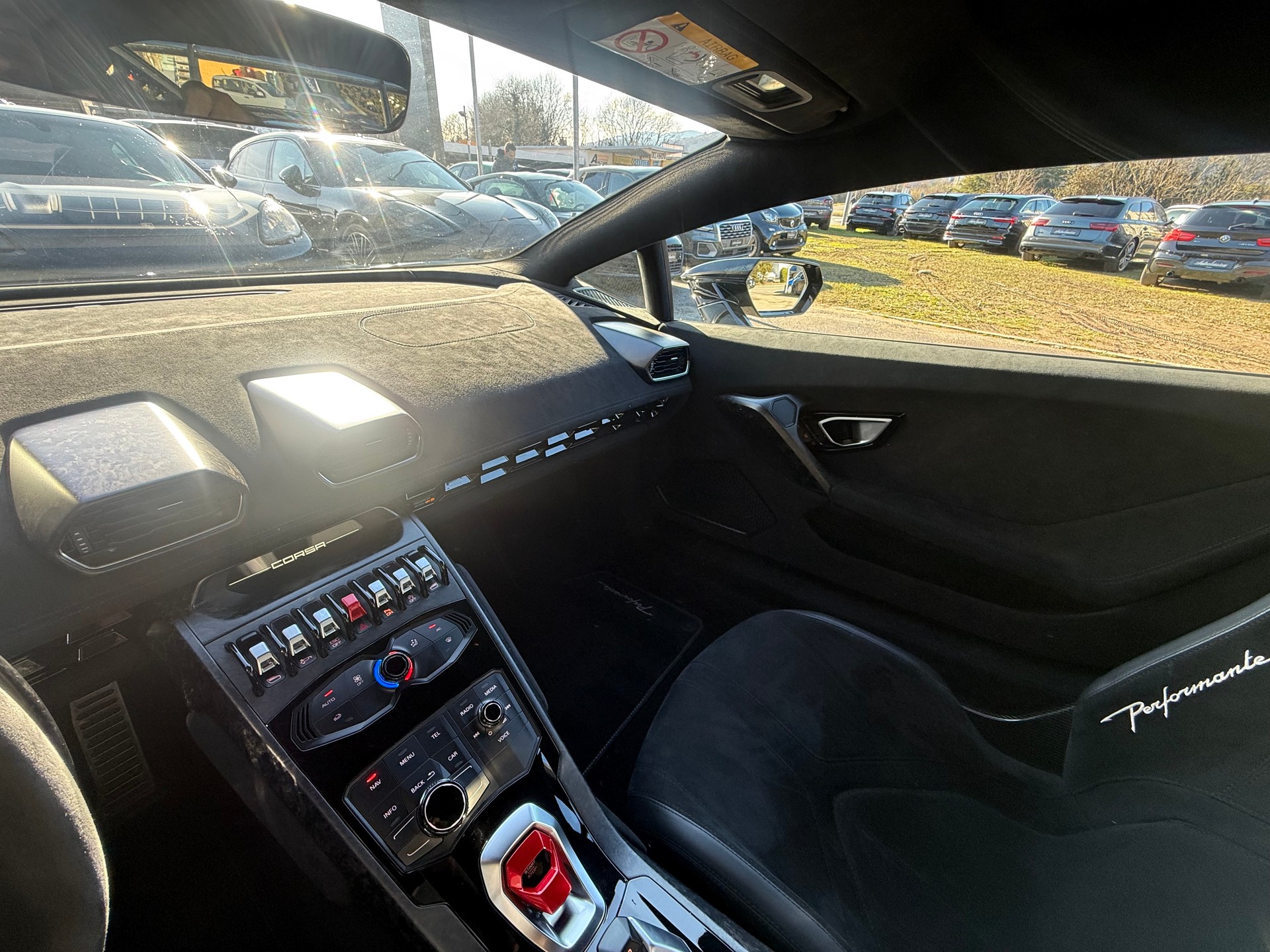LAMBORGHINI Huracan LP640-4 Coupé Performante DCT-image-14