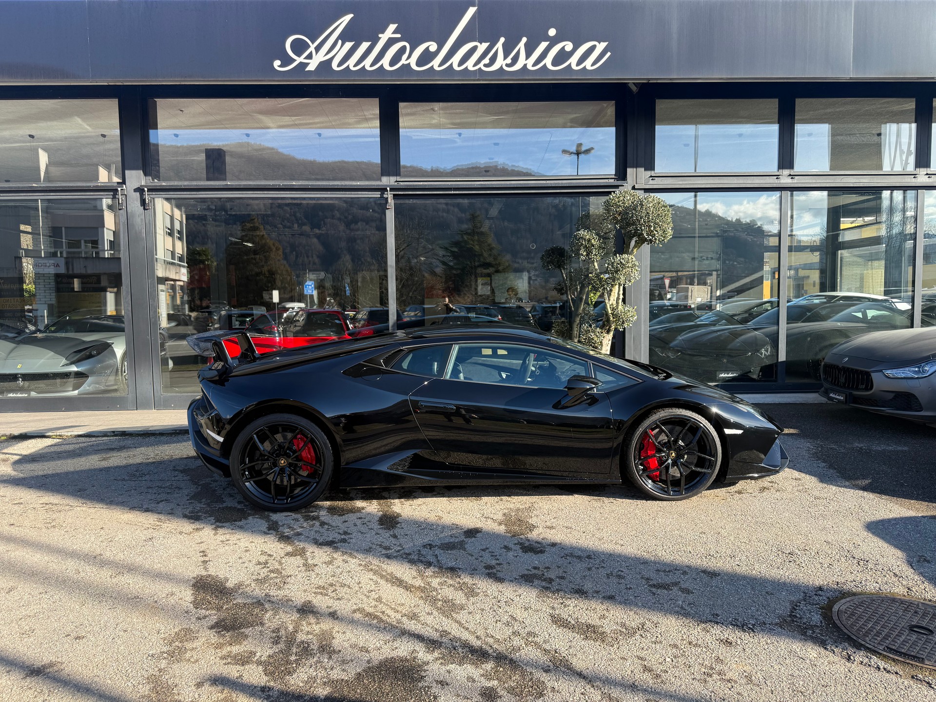 LAMBORGHINI Huracan LP640-4 Coupé Performante DCT-image-3