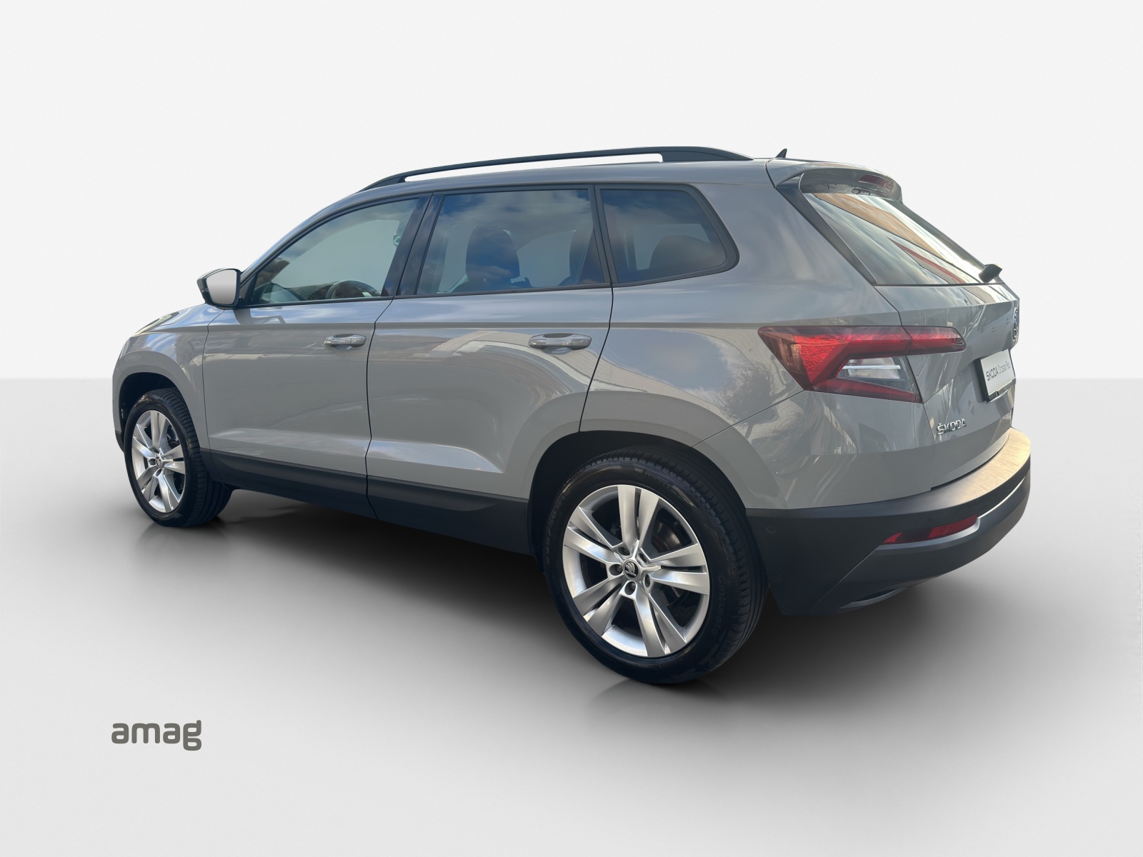 SKODA Karoq 2.0 TDI CR Style 4x4 DSG-image-3