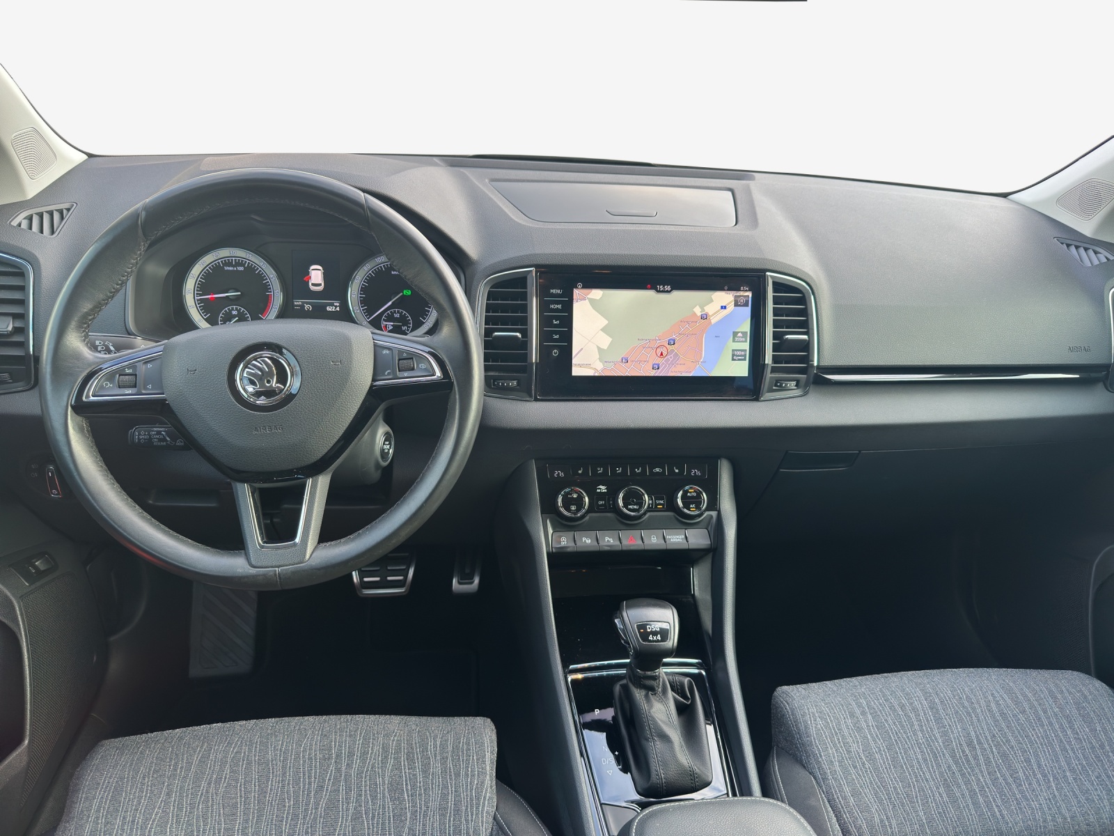 SKODA Karoq 2.0 TDI CR Style 4x4 DSG-image-10