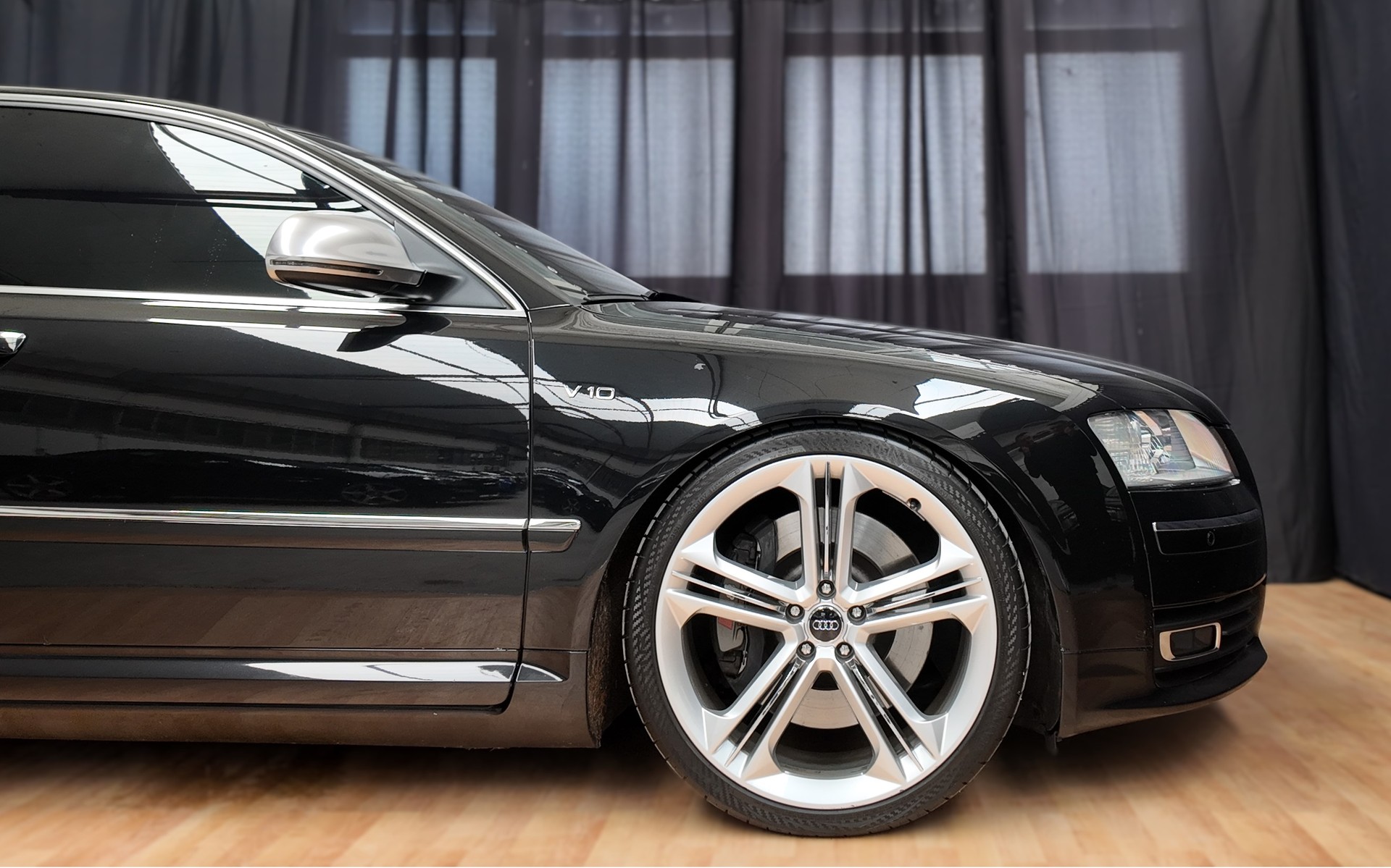 AUDI S8 5.2 V10 quattro tiptronic-image-2