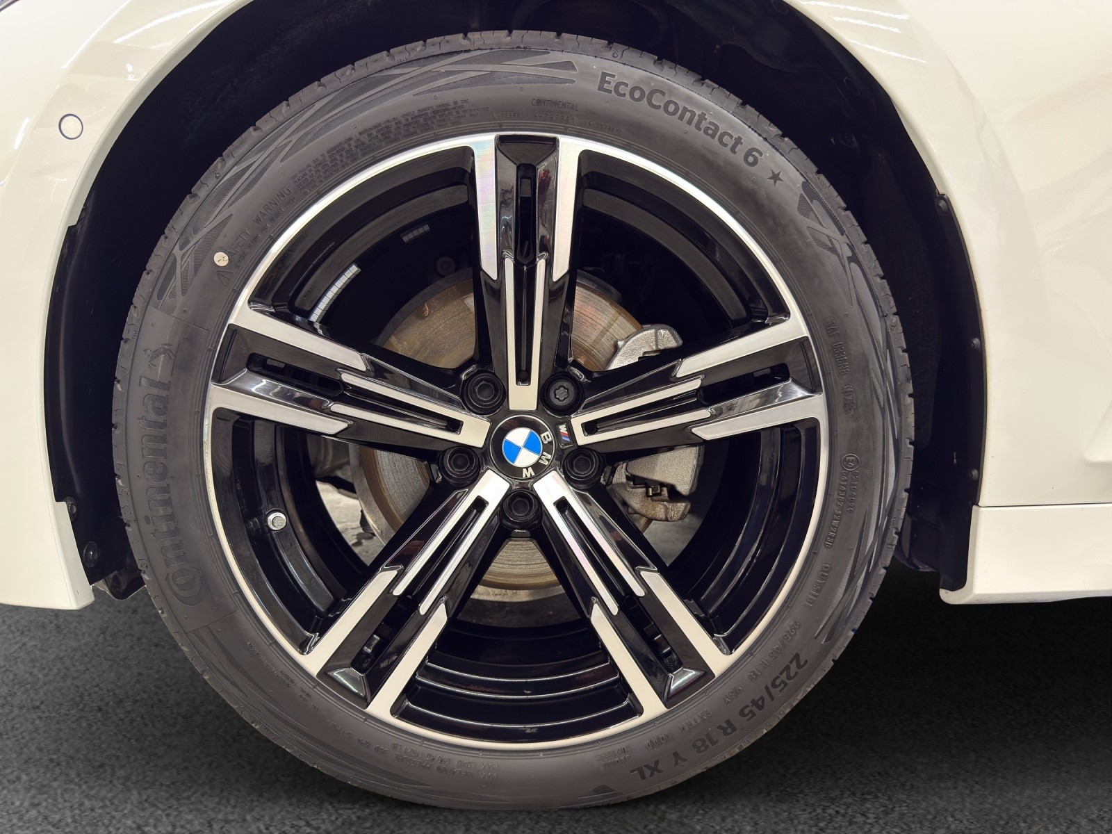 BMW 320d xDr 48V Tour M Sport-image-8