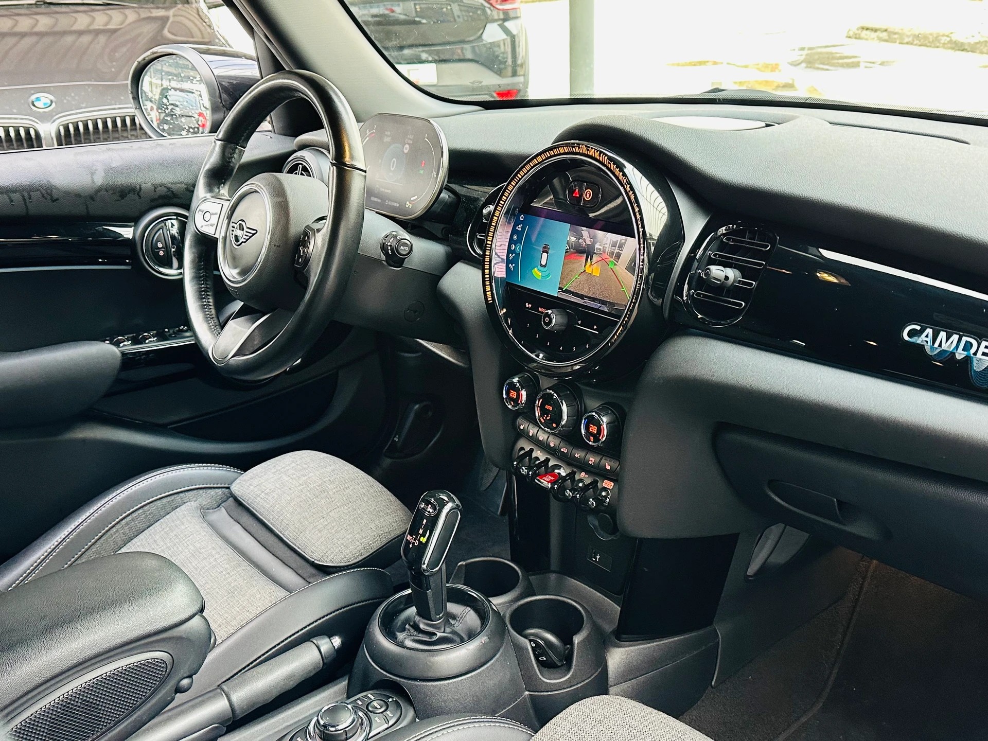 MINI Cooper Camden Edition Steptronic DKG-image-17
