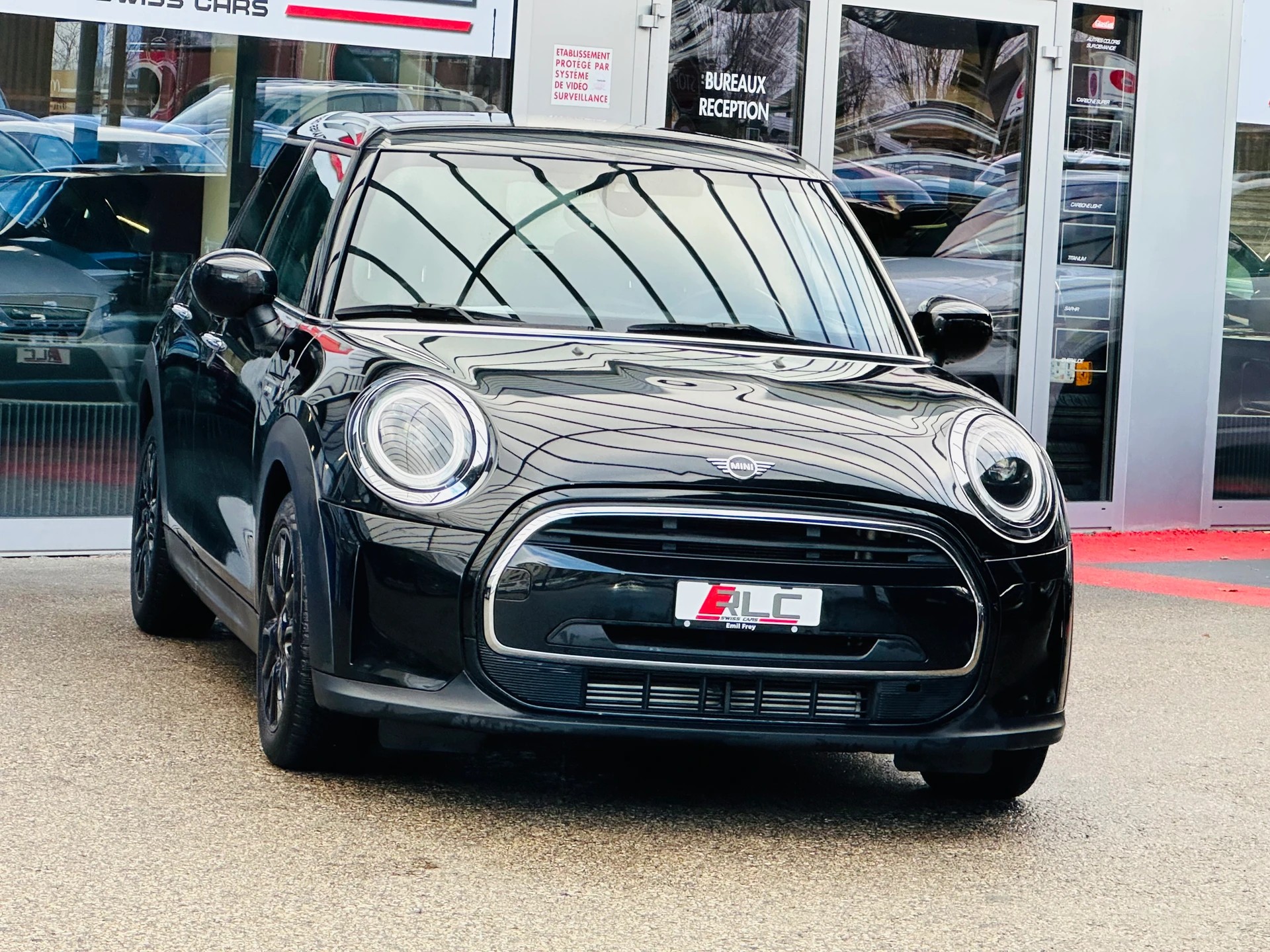 MINI Cooper Camden Edition Steptronic DKG-image-2