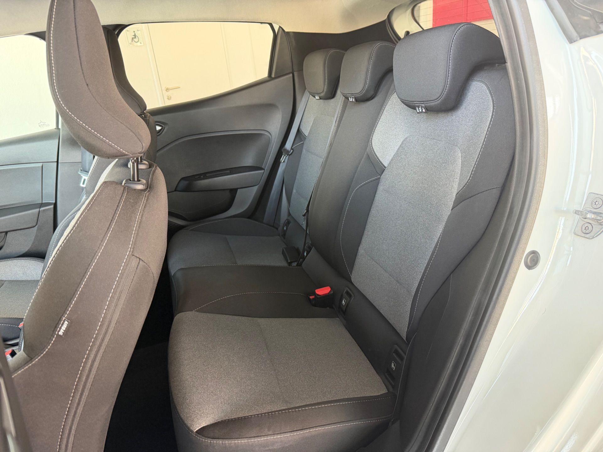 RENAULT Clio 1.0 Evolution-image-15