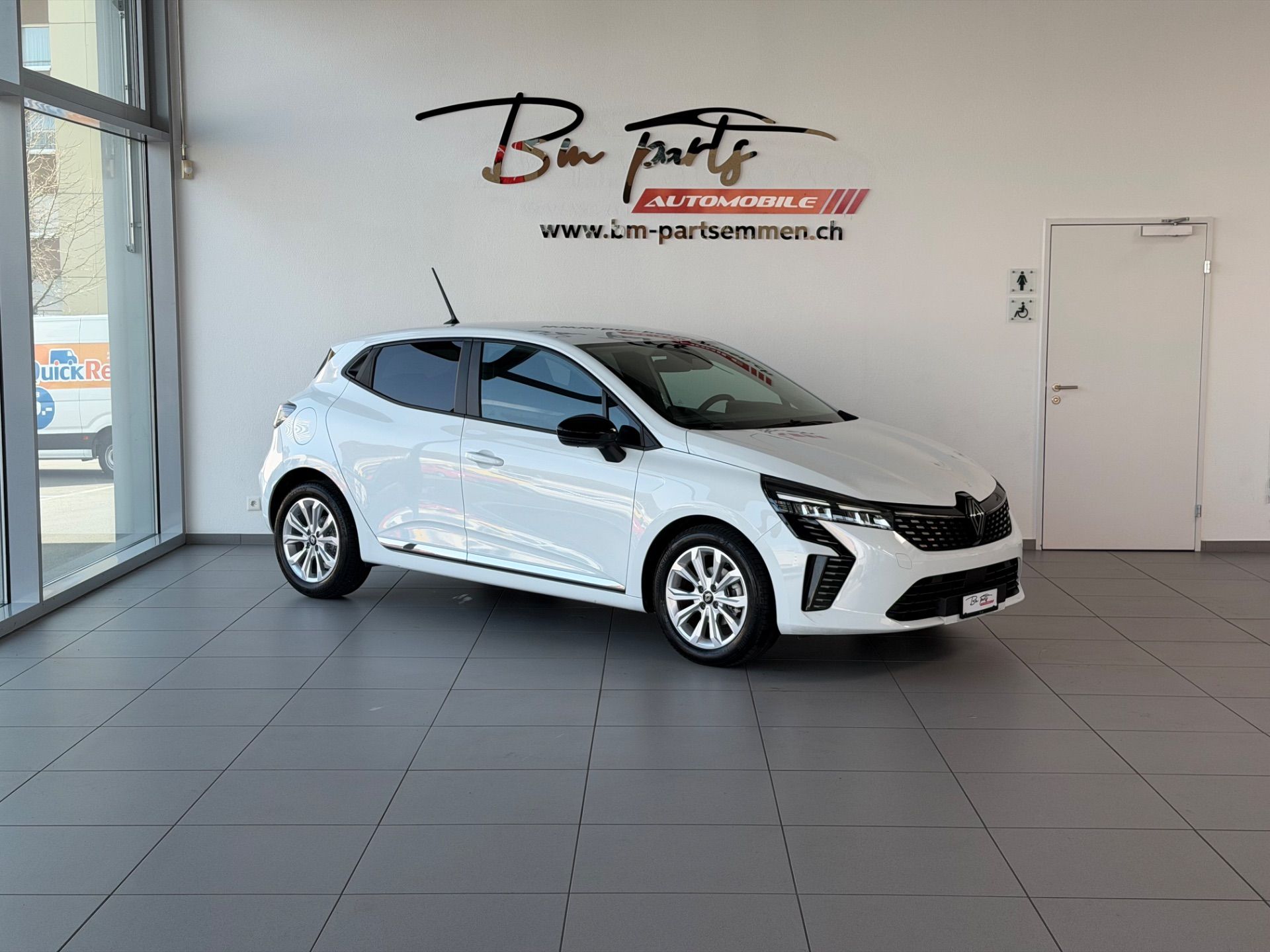 RENAULT Clio 1.0 Evolution-image-0