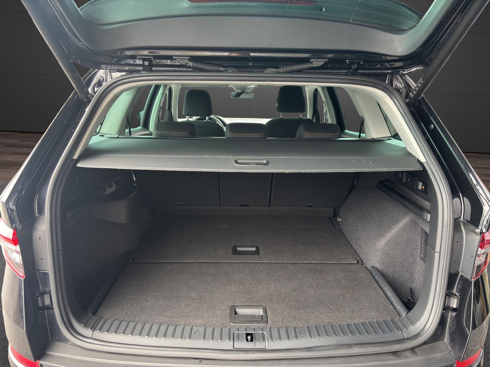 SKODA Kodiaq 2.0 TDI CR Clever 4x4 DSG-image-12