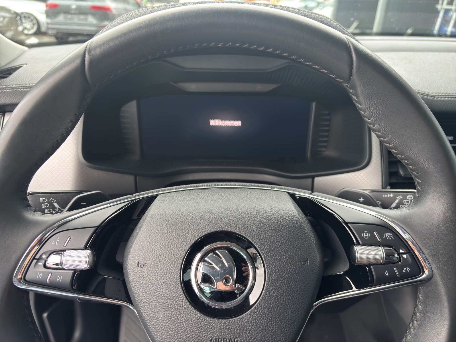 SKODA Kodiaq 2.0 TDI CR Clever 4x4 DSG-image-5