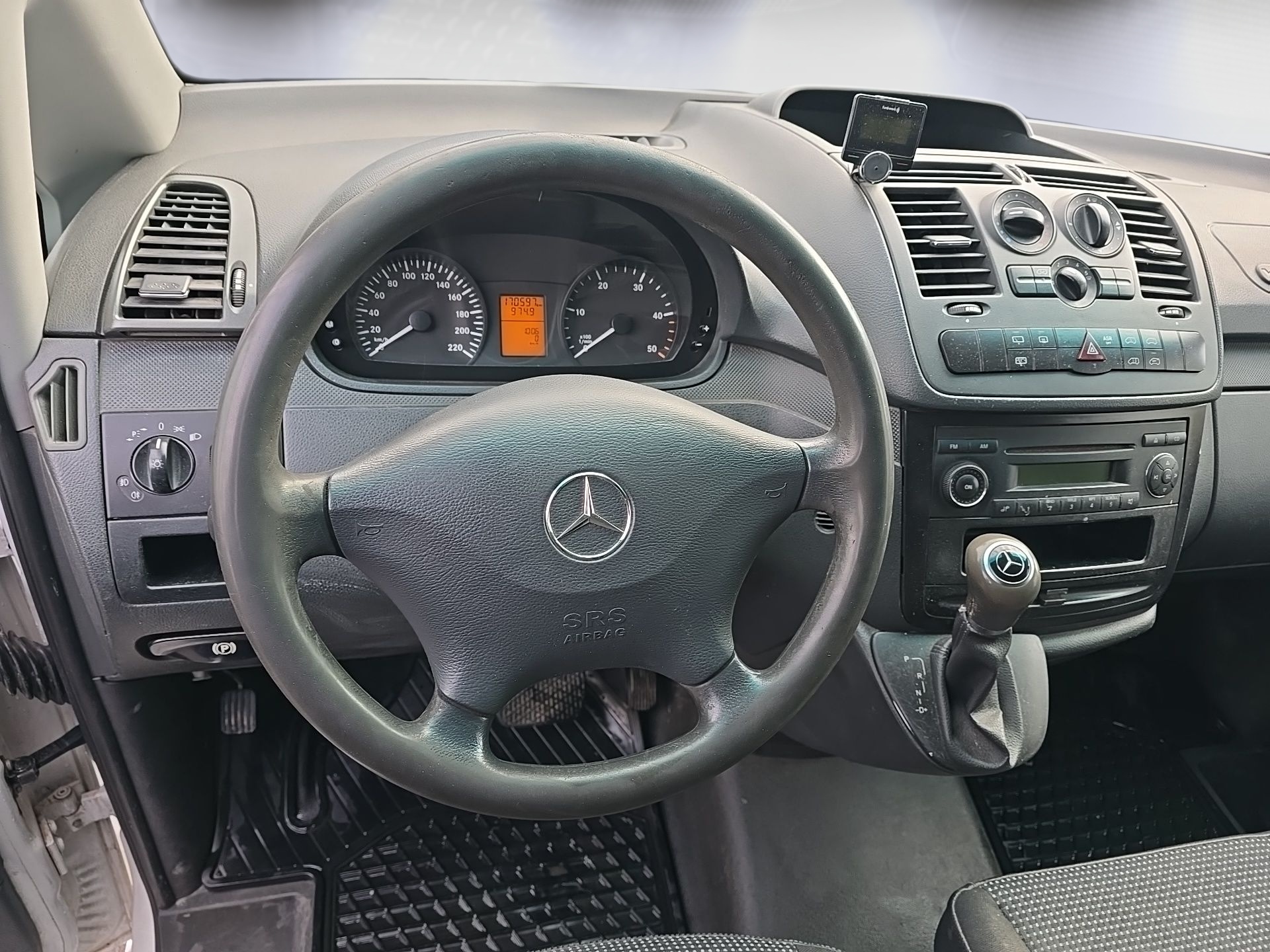 MERCEDES-BENZ Vito 113 CDI Allrad Automatik-image-10