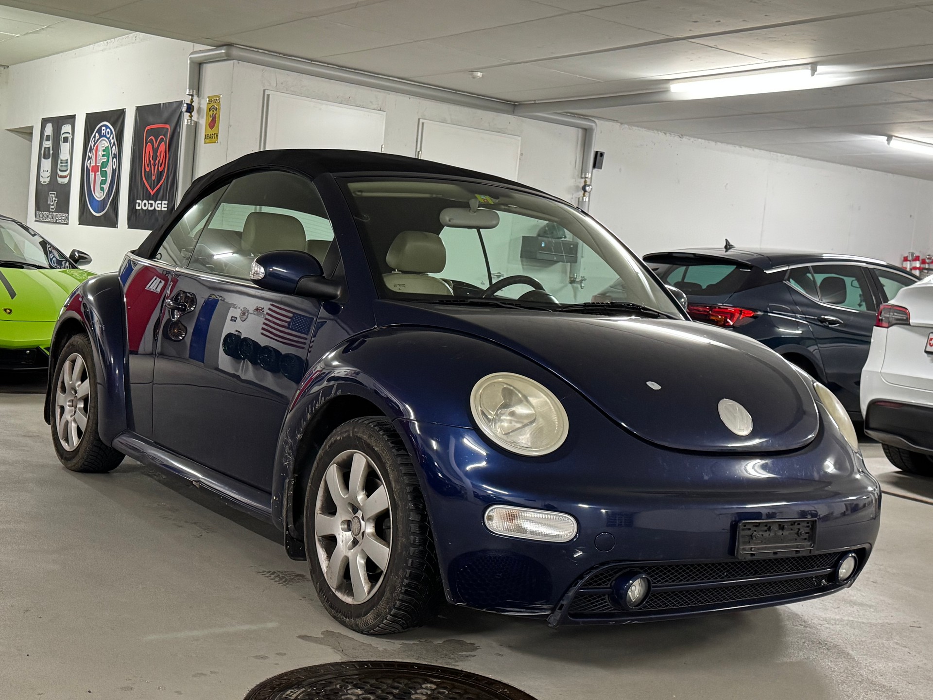 VW Beetle Cabrio 2.0 Automat Tiptronic-image-2