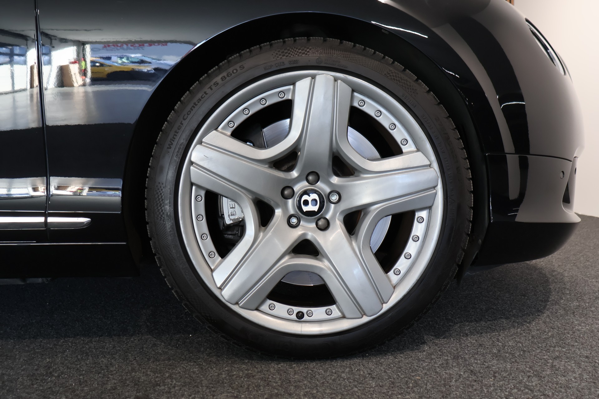 BENTLEY Continental GT 6.0 W12-image-30
