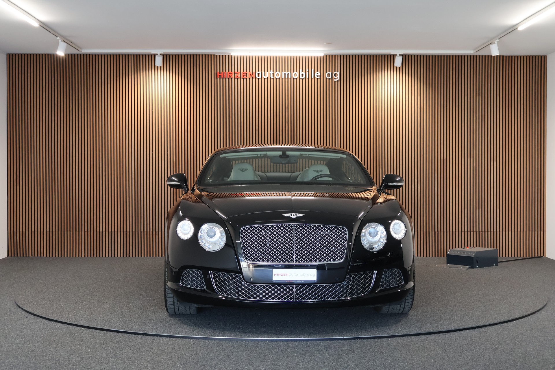BENTLEY Continental GT 6.0 W12-image-7
