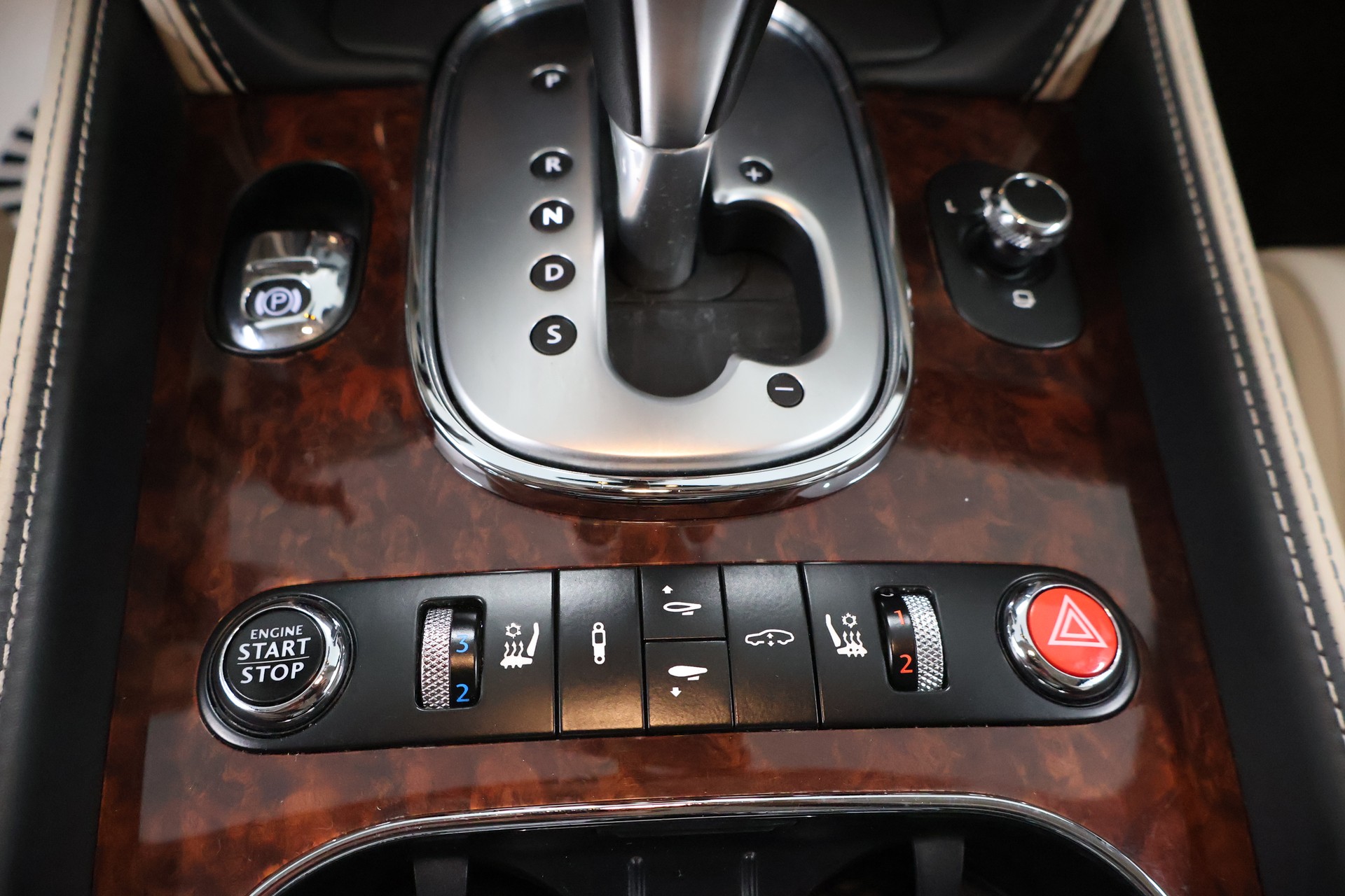 BENTLEY Continental GT 6.0 W12-image-21