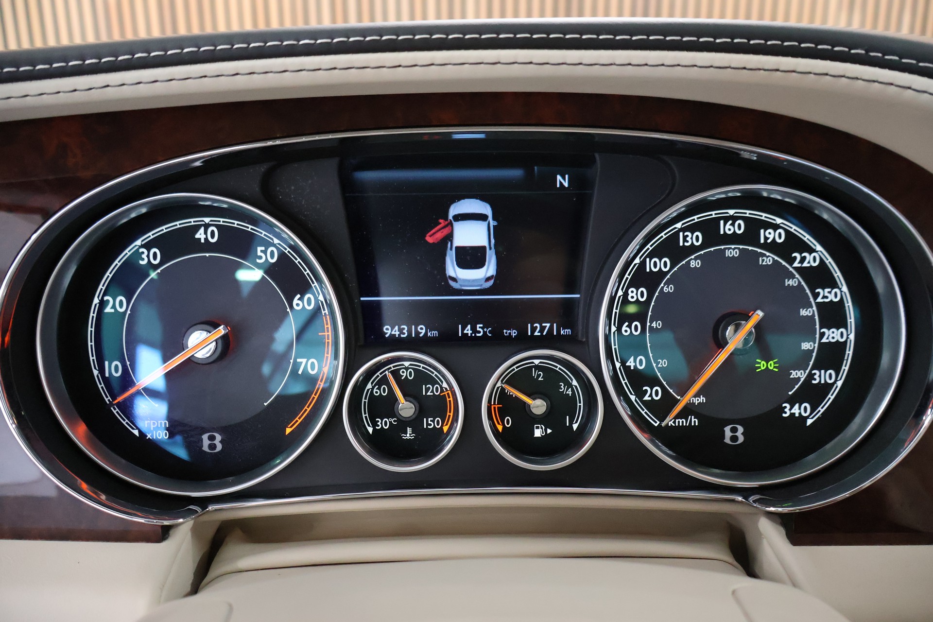 BENTLEY Continental GT 6.0 W12-image-20