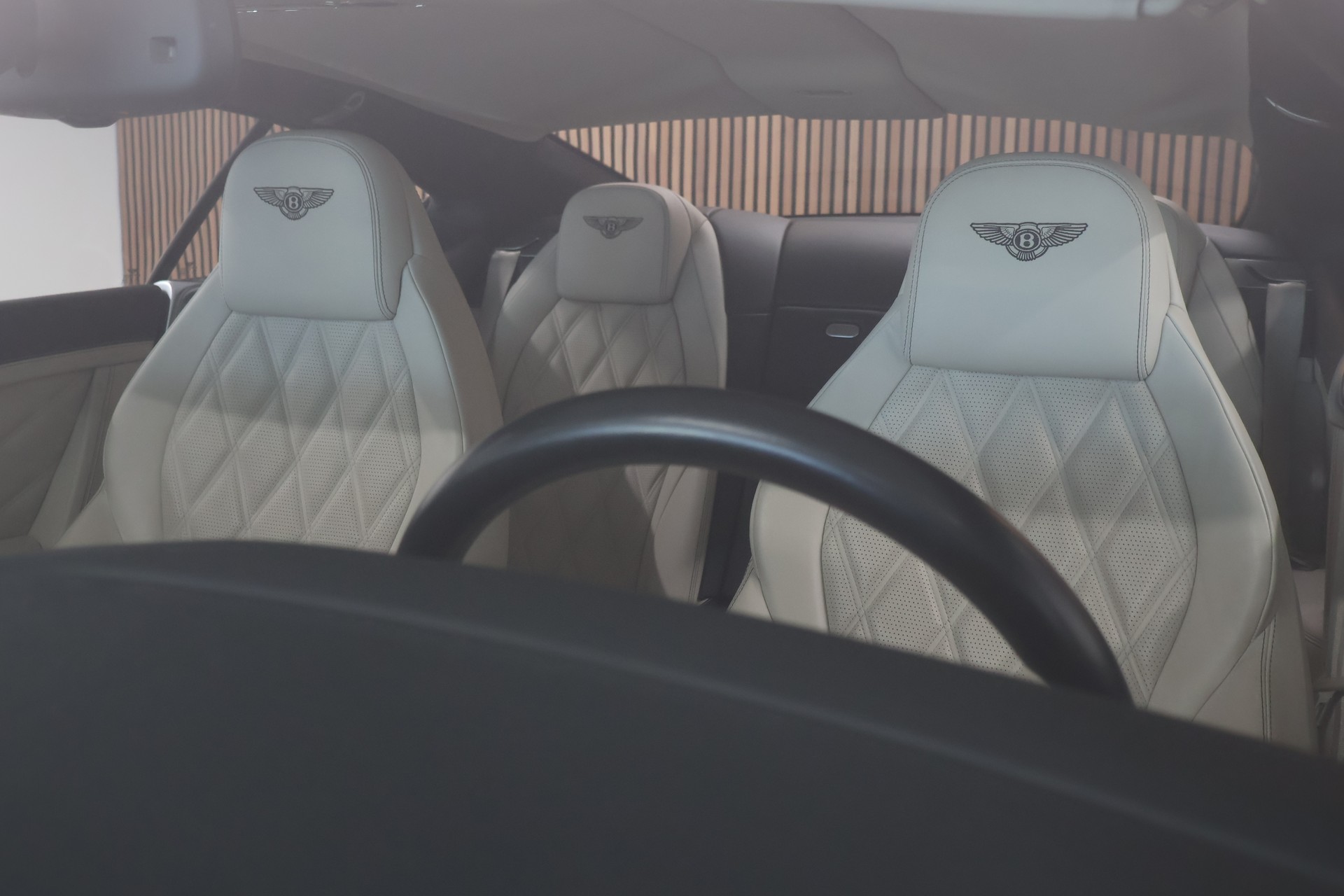 BENTLEY Continental GT 6.0 W12-image-29