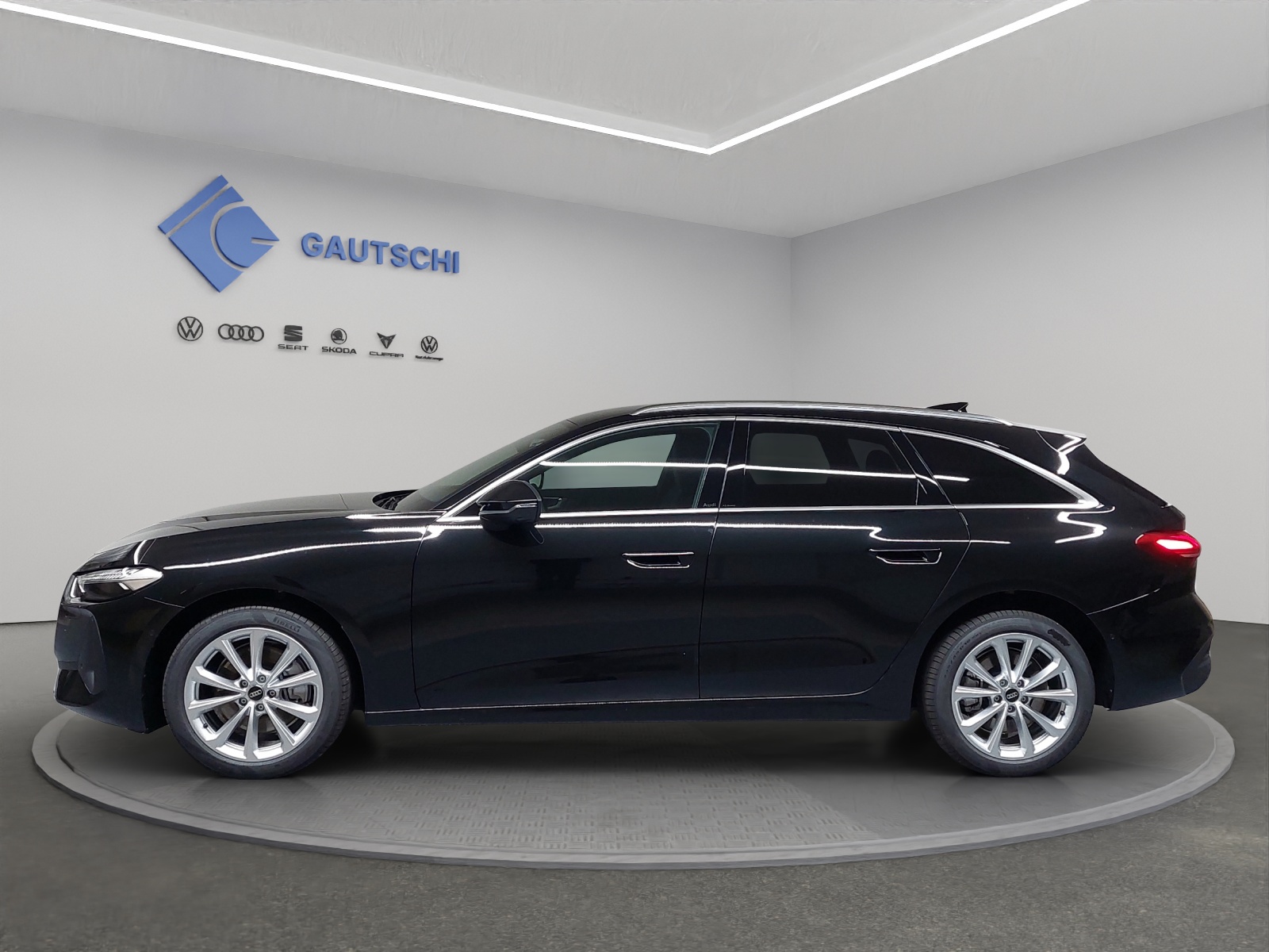 AUDI A5 Avant TDI quattro 150 kW Attraction S tronic-image-1