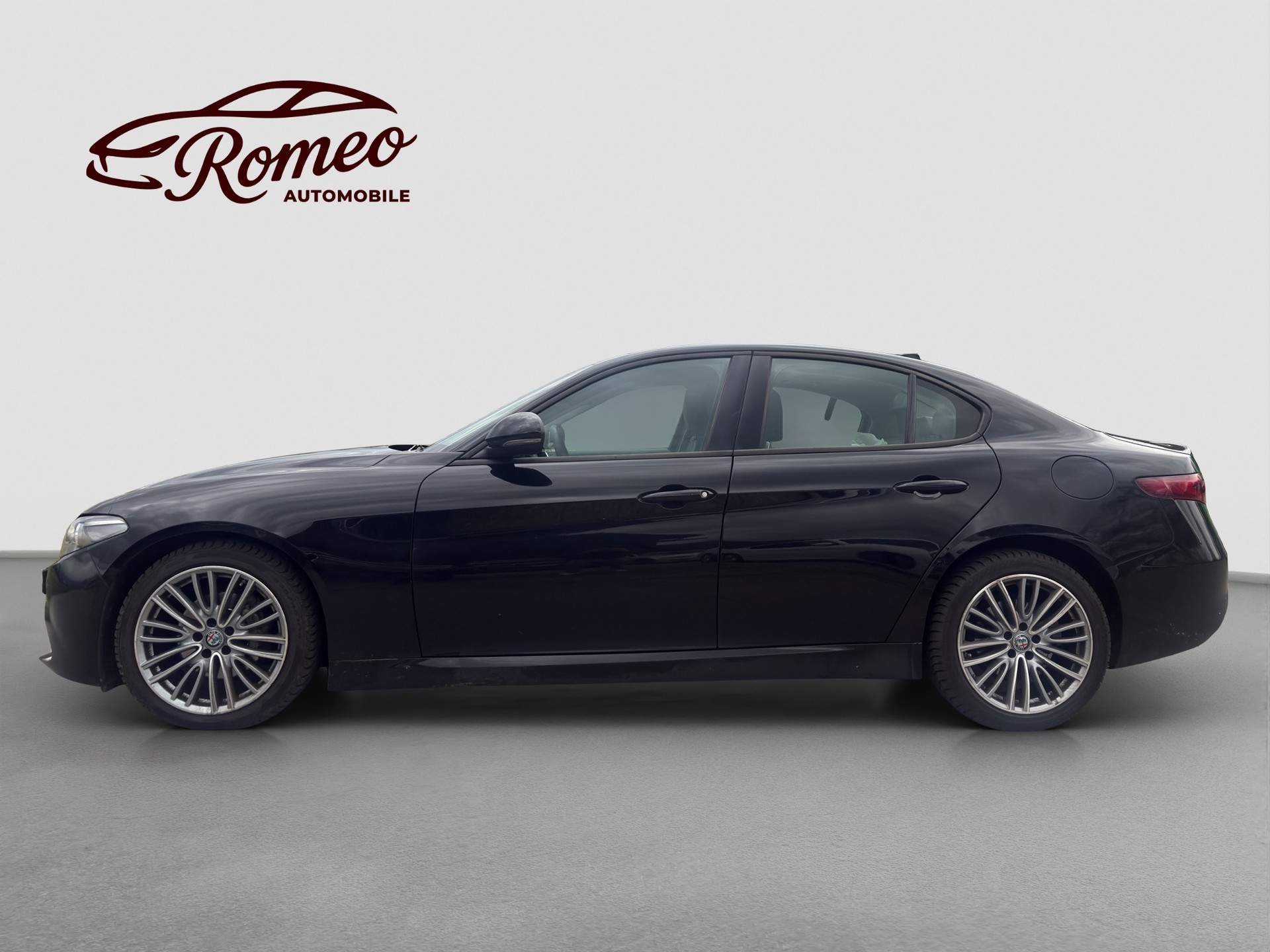ALFA ROMEO Giulia 2.2 AE JTDM Automatic ** Frisch ab Service & Zahnriemenwechsel ** Ab MFK **-image-6