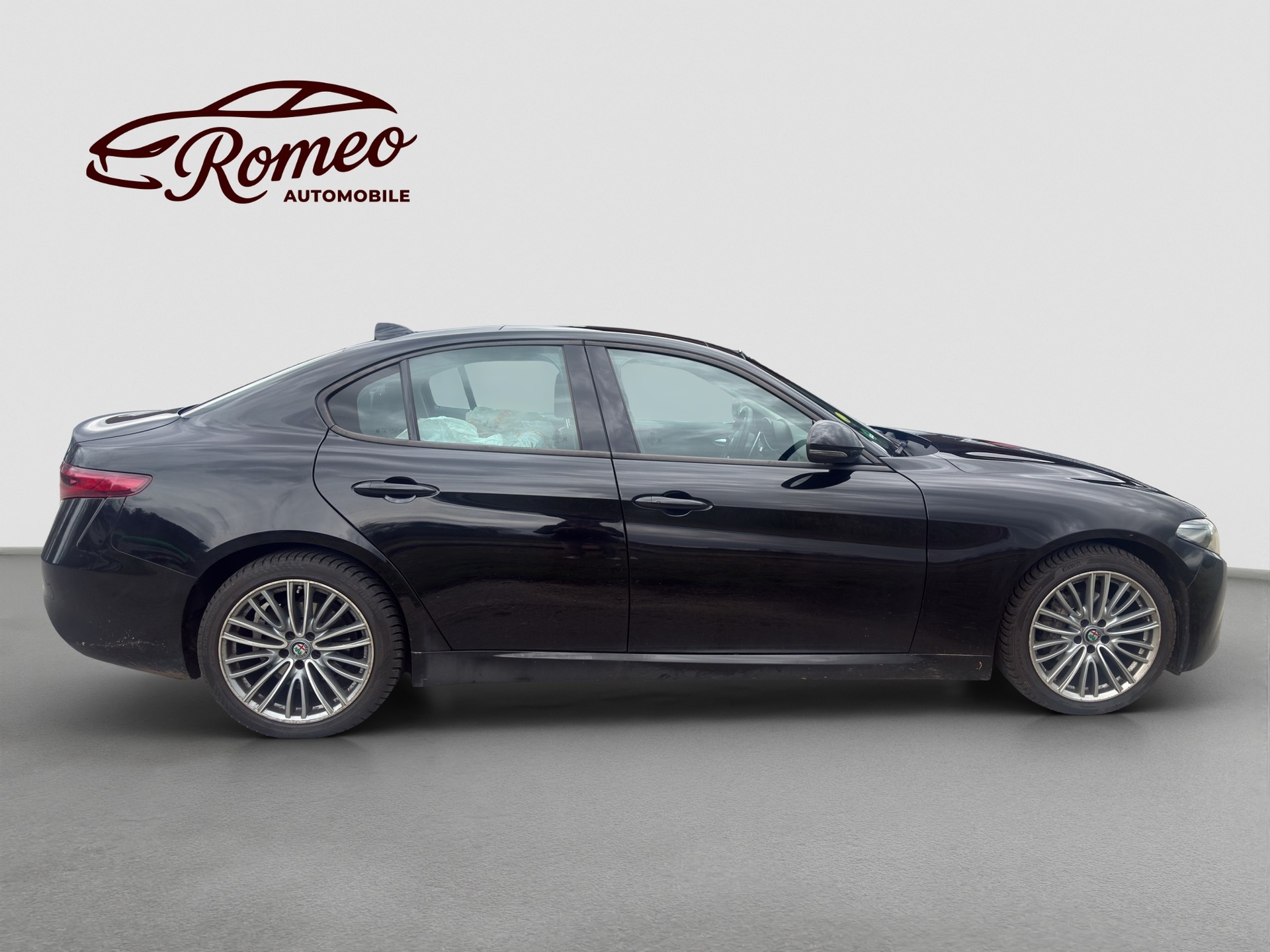 ALFA ROMEO Giulia 2.2 AE JTDM Automatic ** Frisch ab Service & Zahnriemenwechsel ** Ab MFK **-image-7